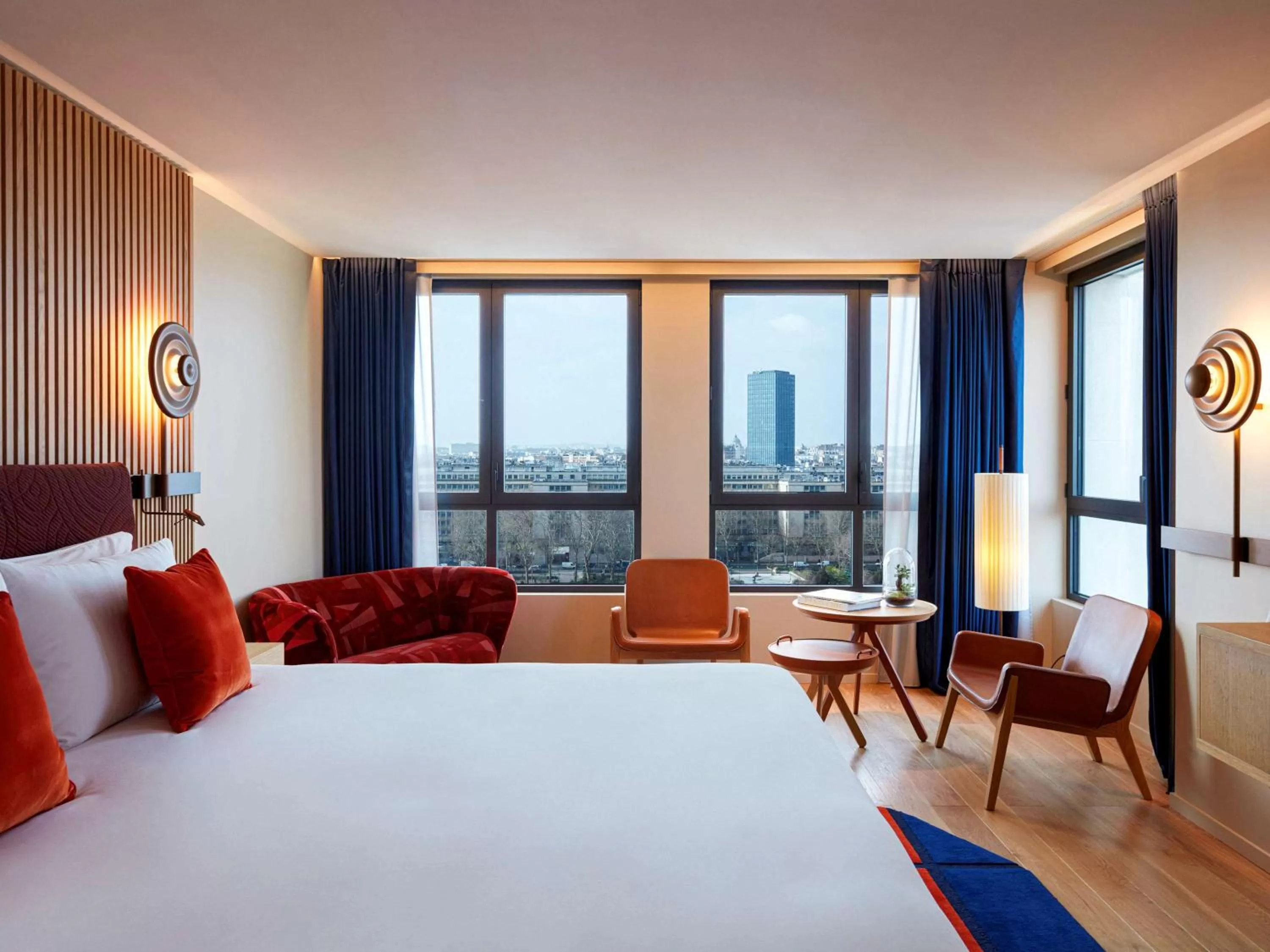 Studio Panorama Junior Suite - River Seine and Eiffel Tower view in SO Paris Hotel