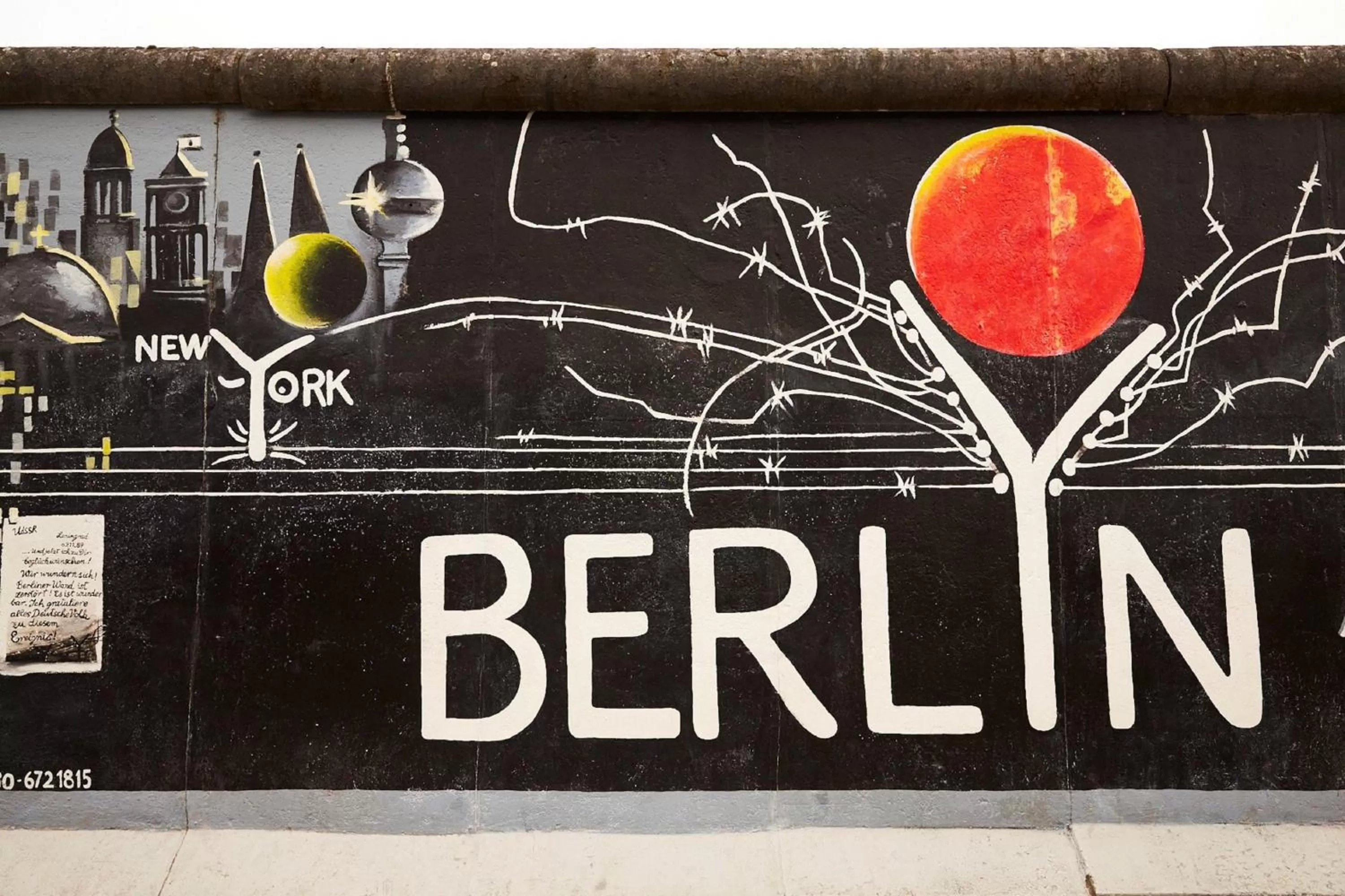 Nearby landmark in Hotel Indigo Berlin - East Side Gallery