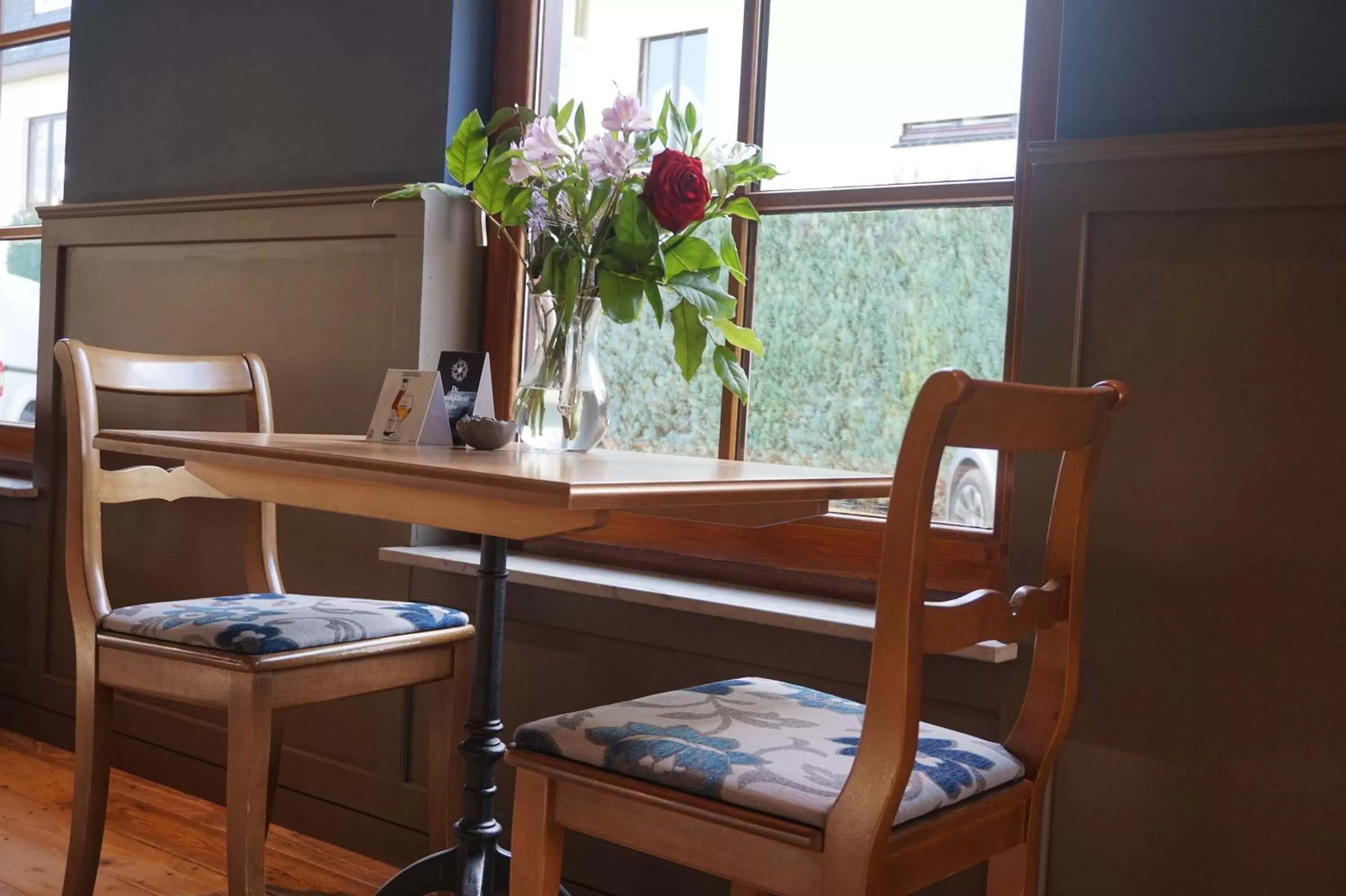 TV/Entertainment Center in Hotel & Appartement de Zevende Heerlijkheid