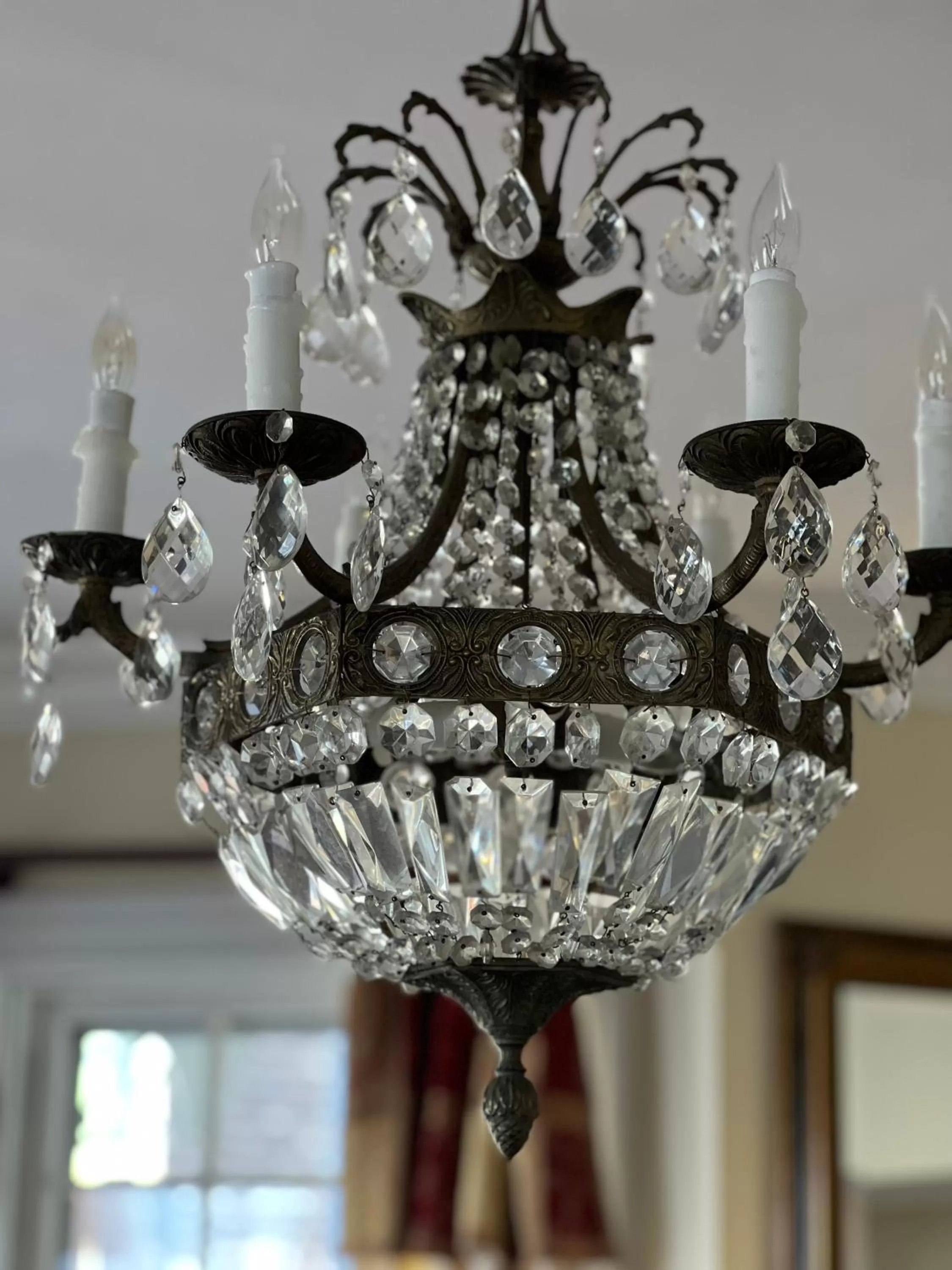 Property building in Almondy Inn Bed & Breakfast