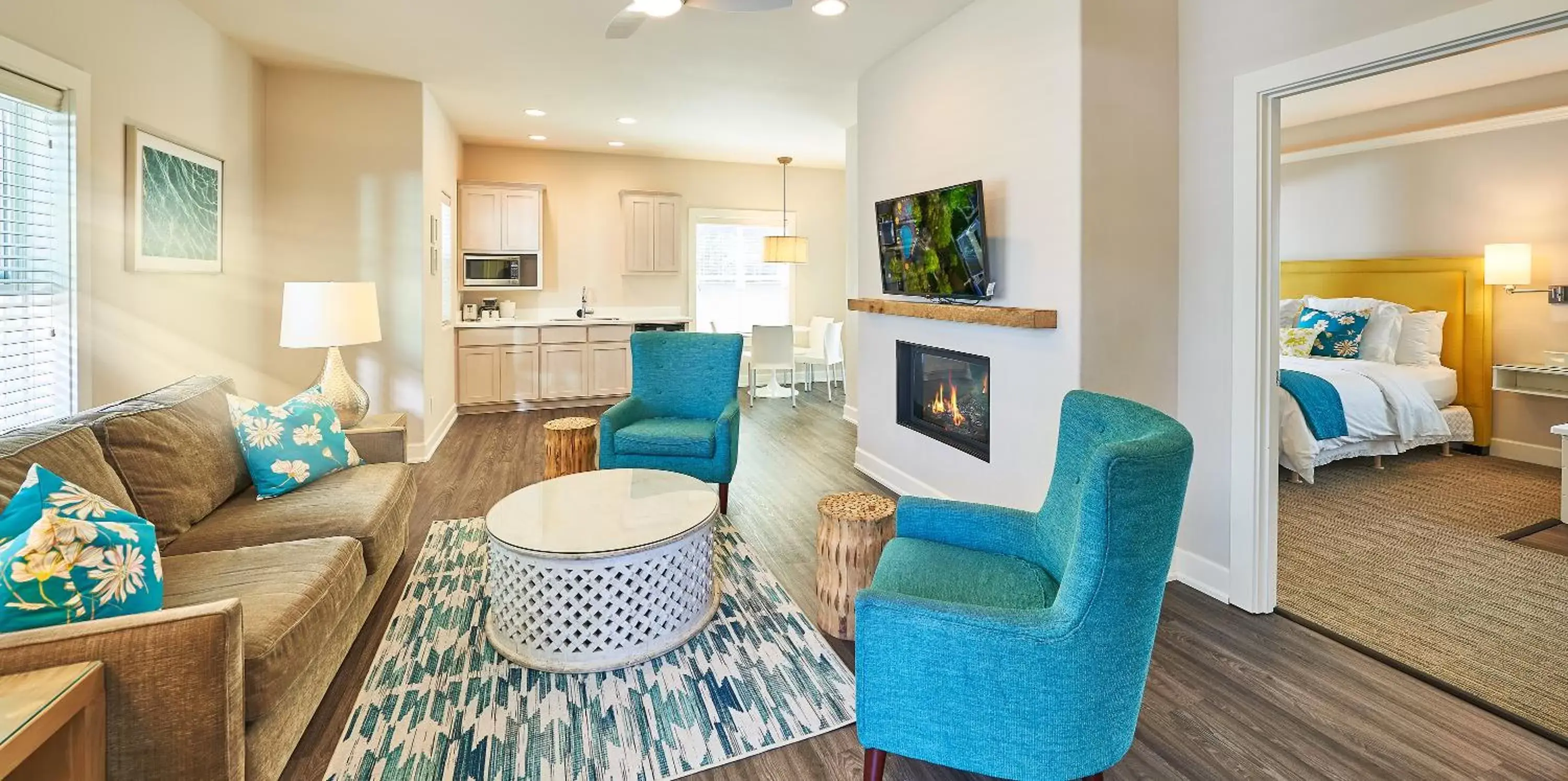 King Suite in Lithia Springs Resort King Suite in Lithia Springs Resort