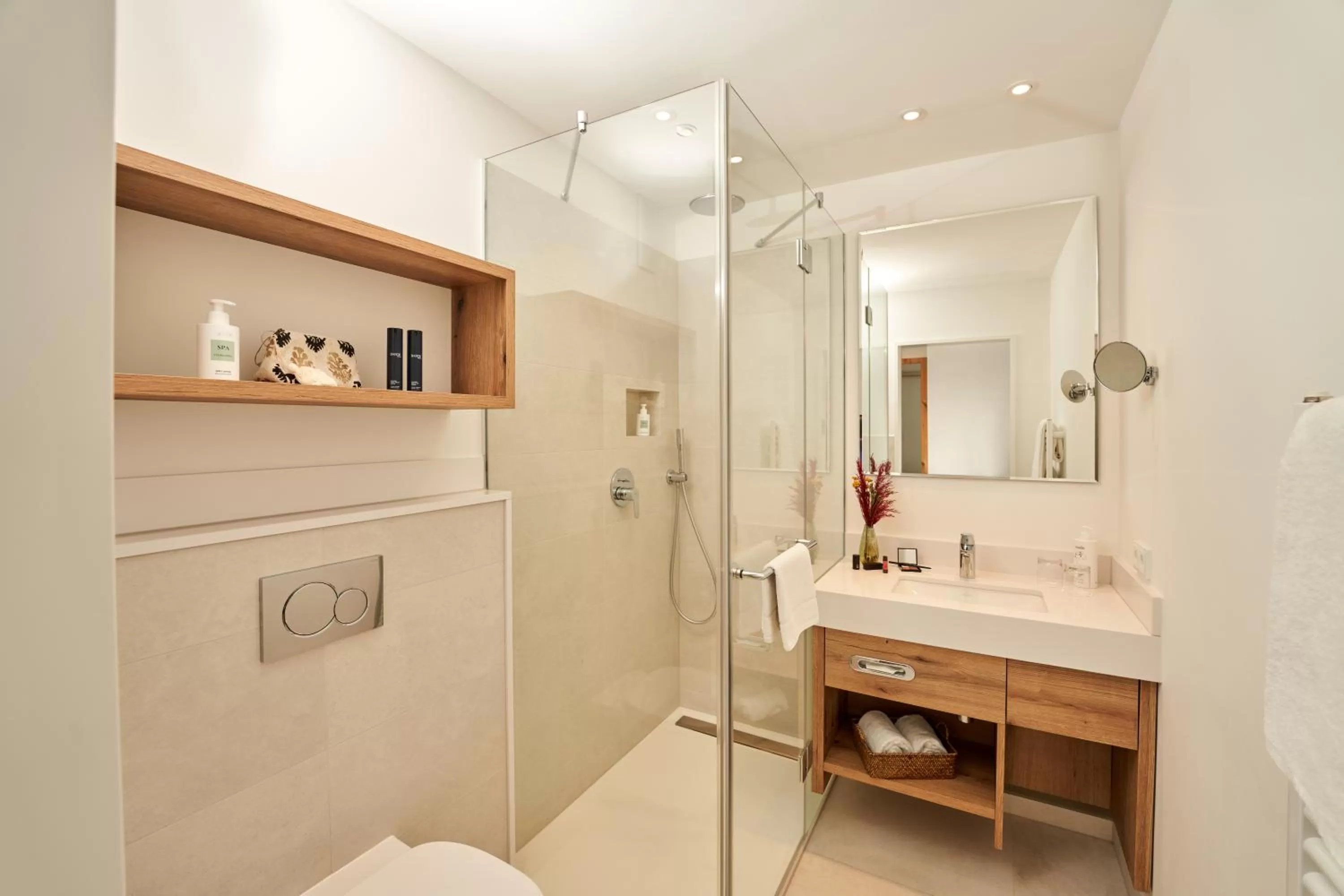 Shower in Sporthotel Grafenwald 4 Sterne Superior