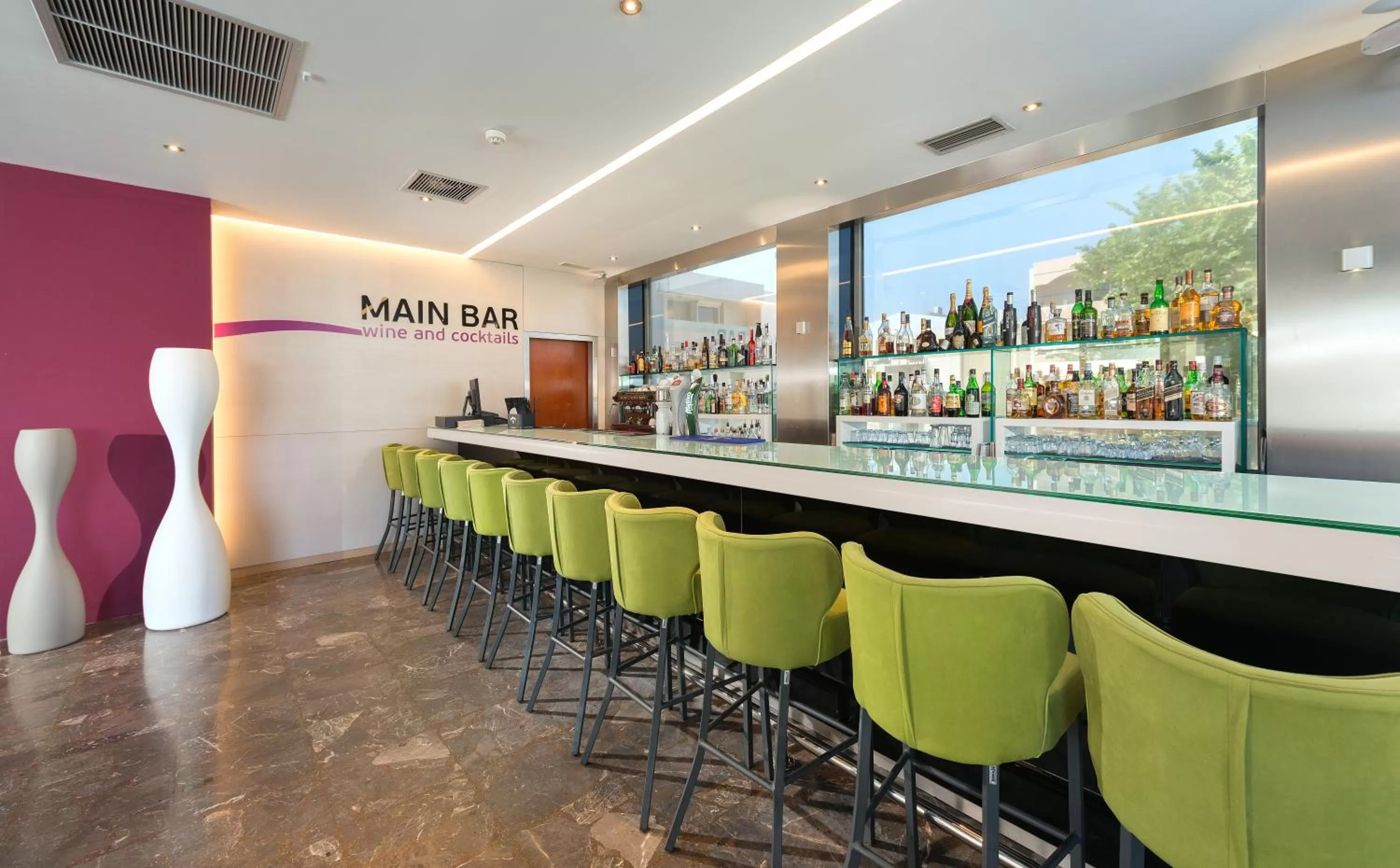 Lounge or bar in Semiramis City Hotel