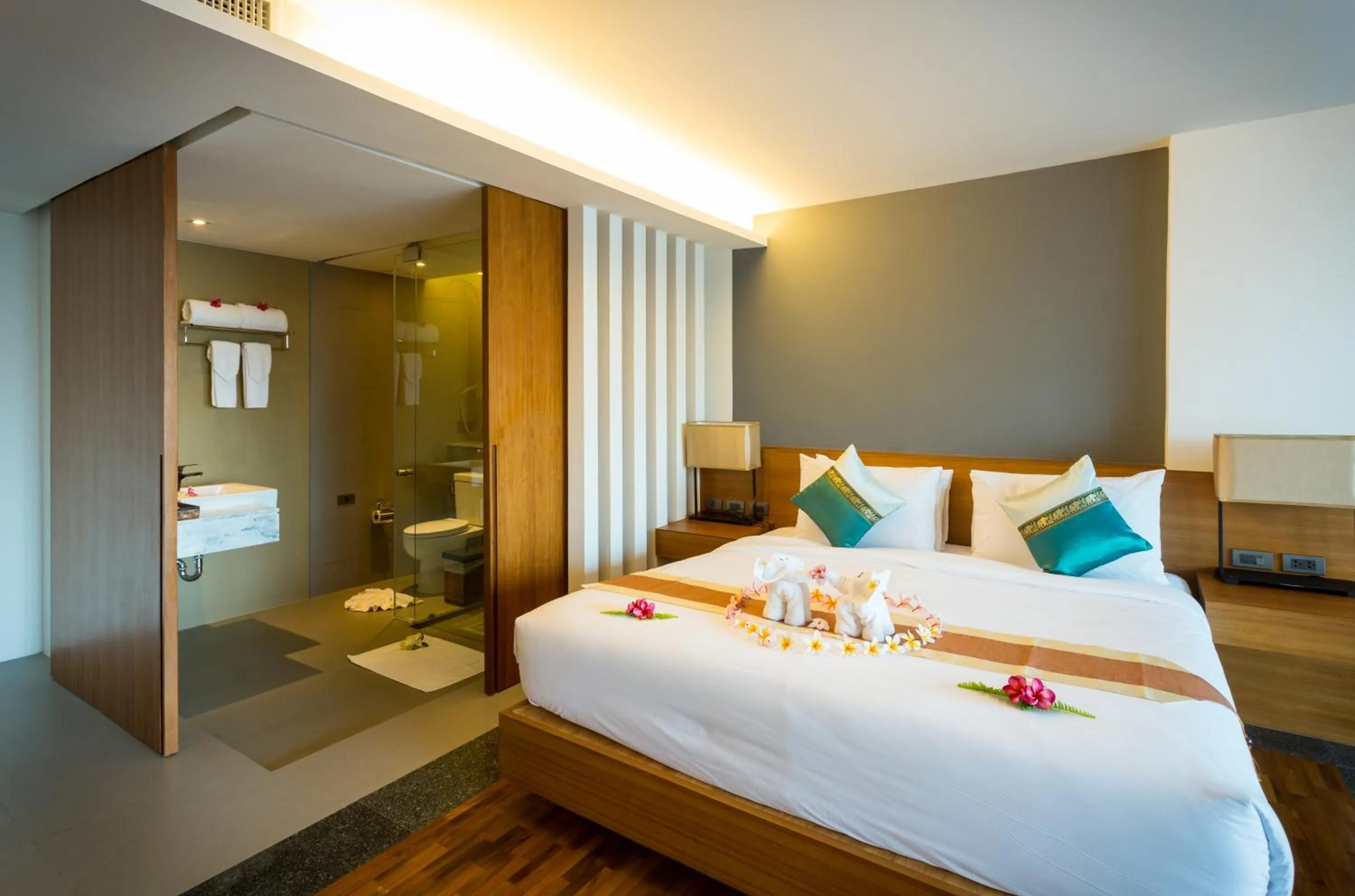 Bed in Chalong Chalet Resort