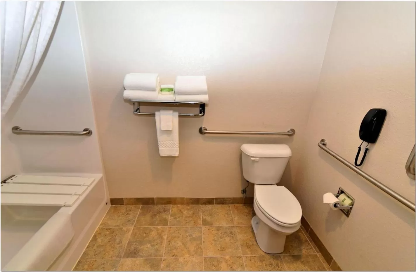 Bathroom in Cobblestone Inn & Suites - Monticello