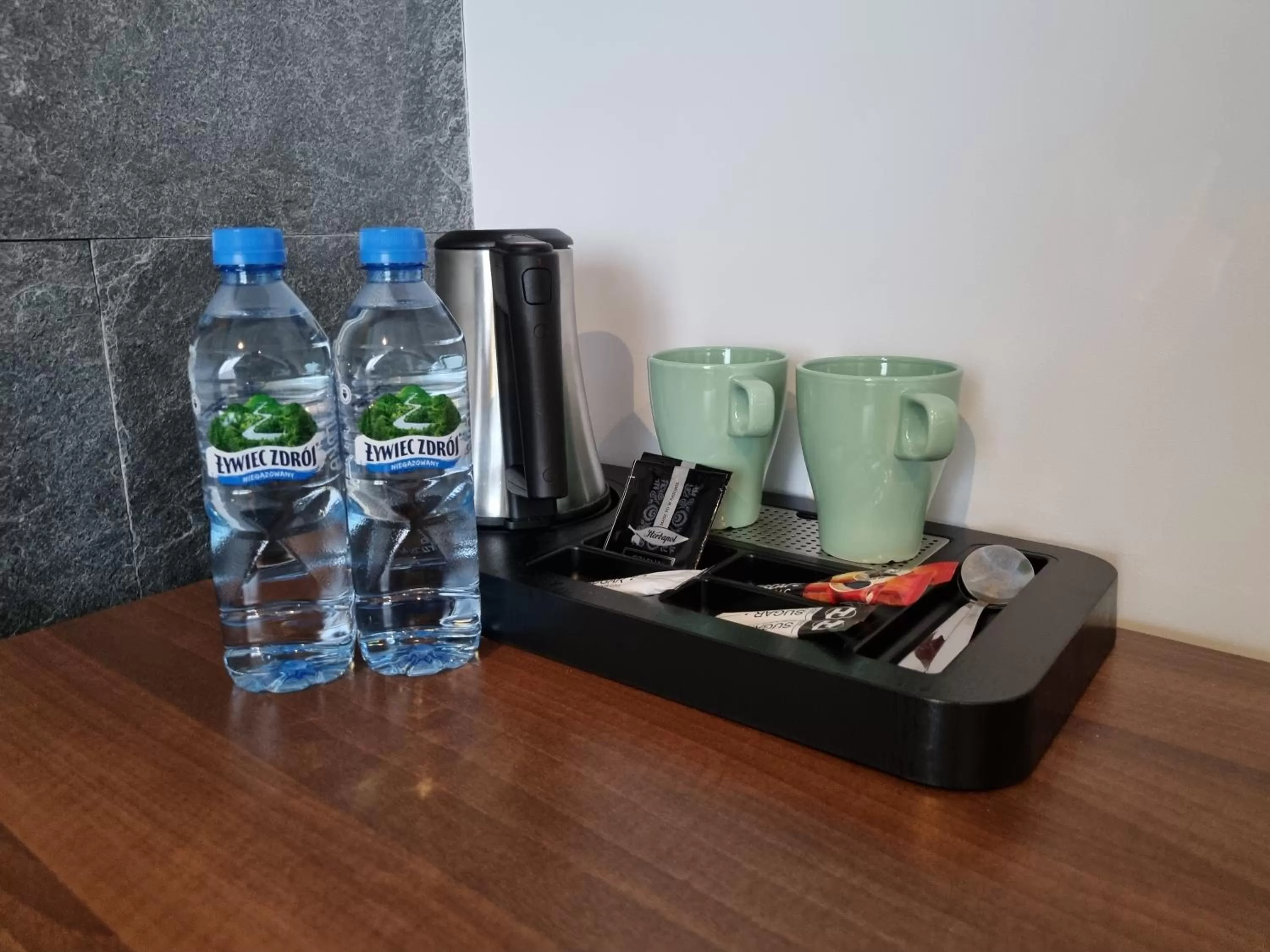 Coffee/tea facilities in Terminal Hotel