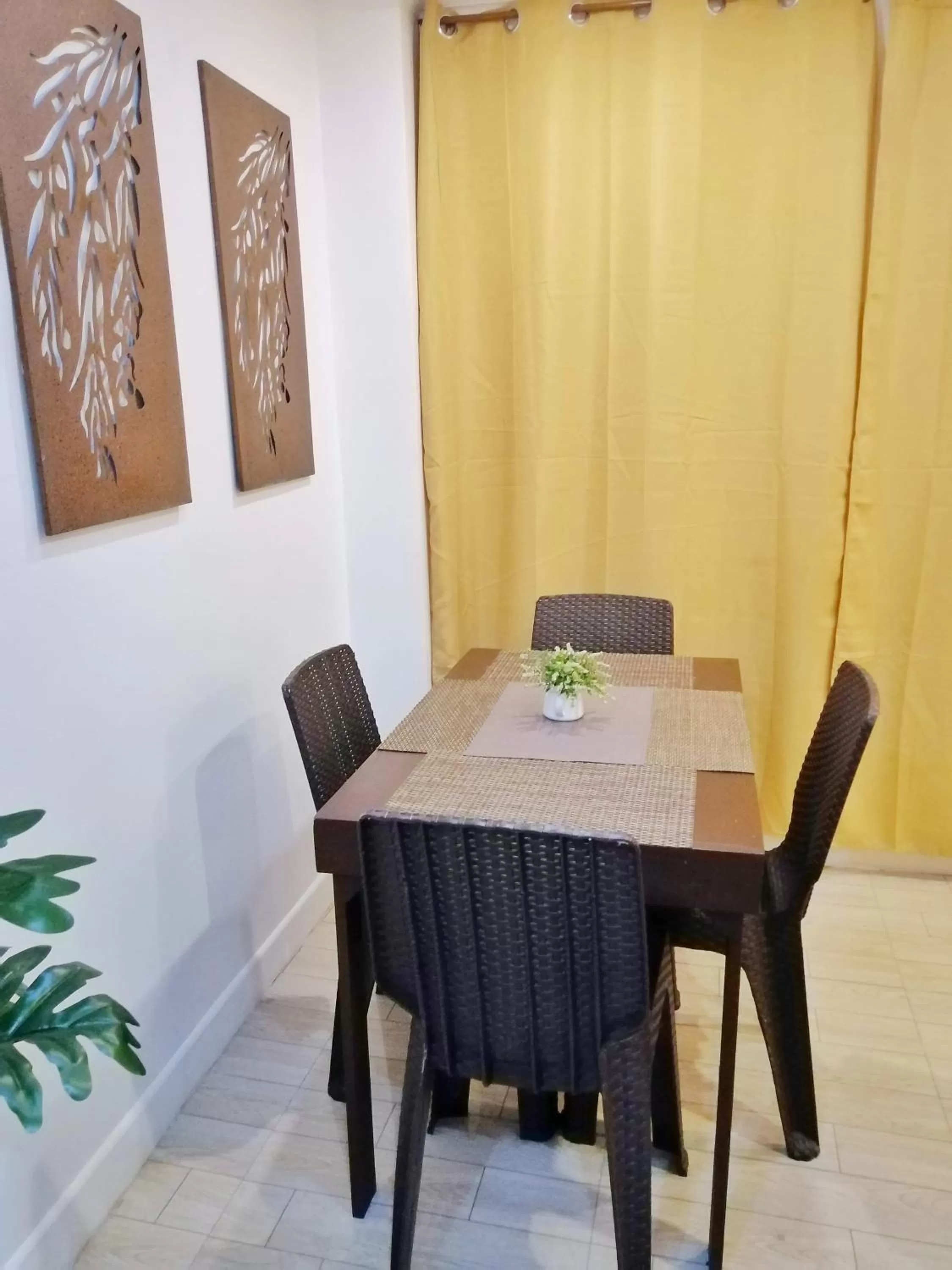 Dining area in VG Pension and Residences