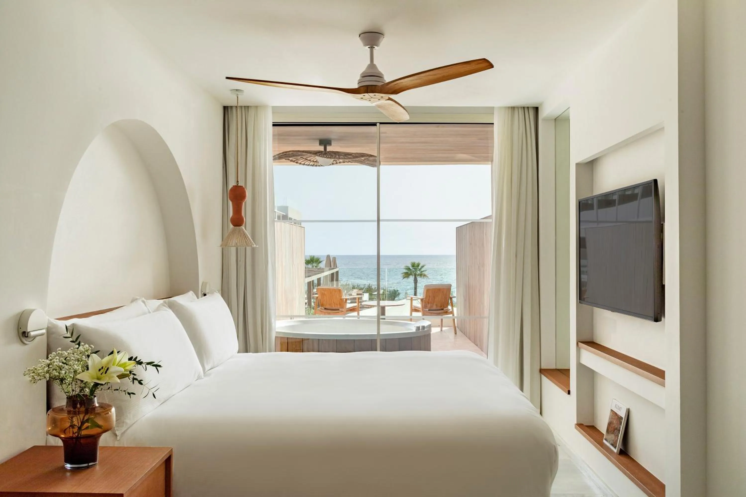 Junior Suite Sea View with Terrace Bathtub in Villa Le Blanc, a Gran Melia Hotel - The Leading Hotels of The World