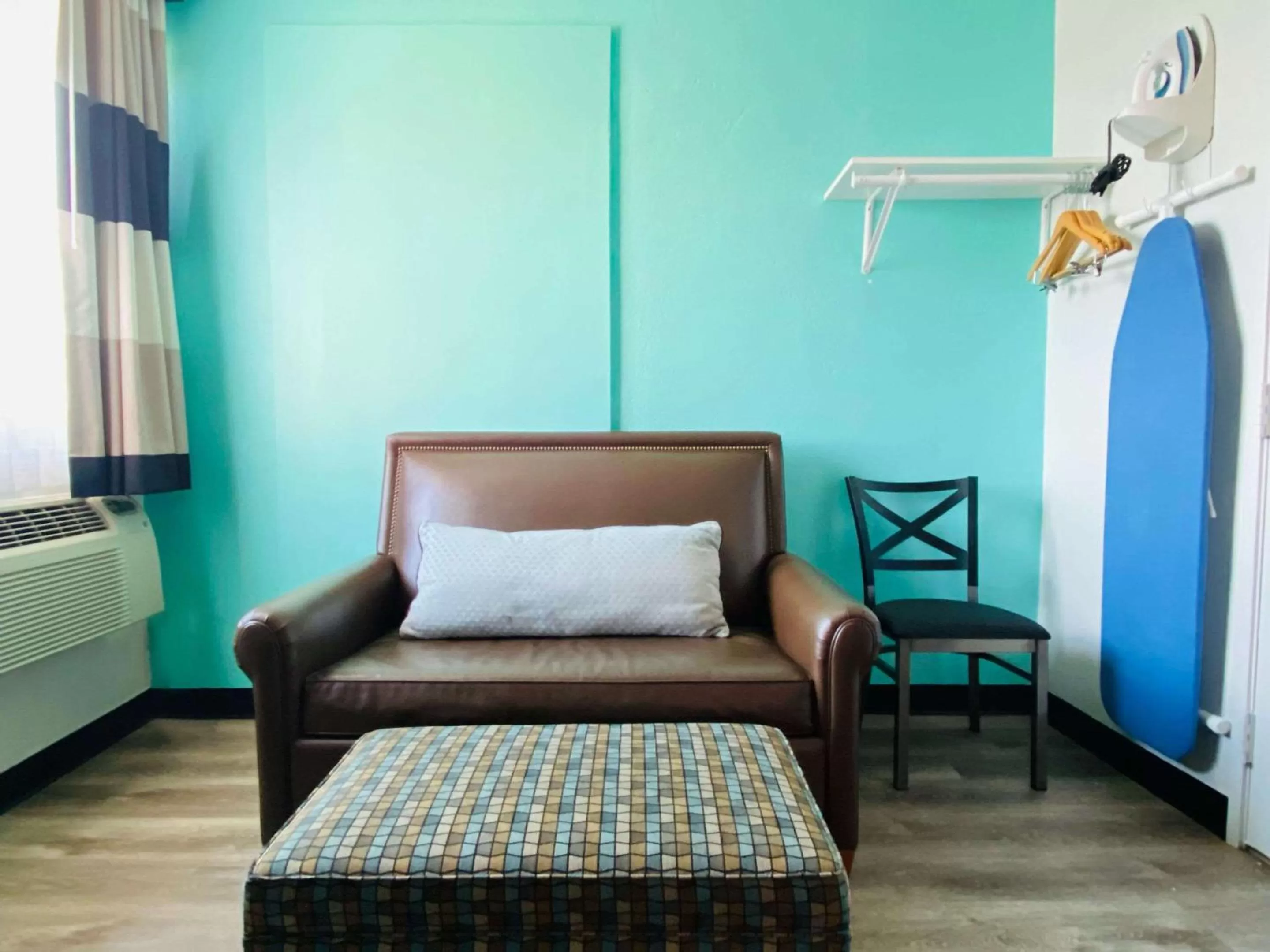 Photo of the whole room, Bed in Rodeway Inn Old Town Scottsdale