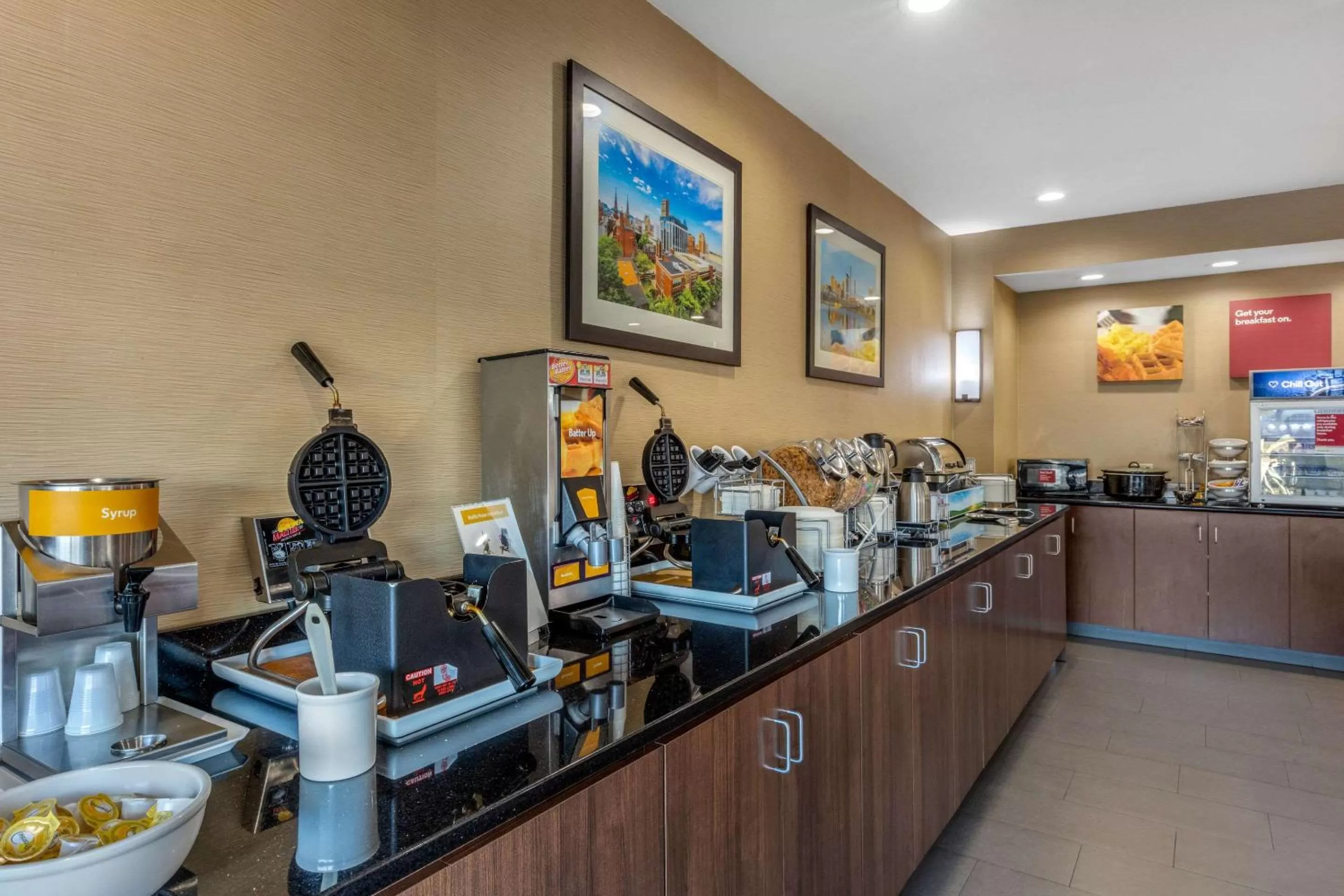 Restaurant/places to eat in Comfort Suites Pelham Hoover I-65