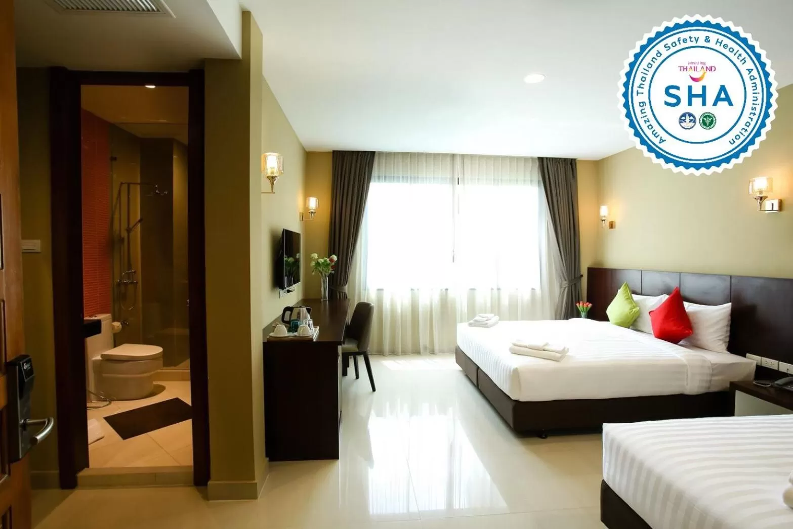 Bed in S Bangkok Hotel, Navamin