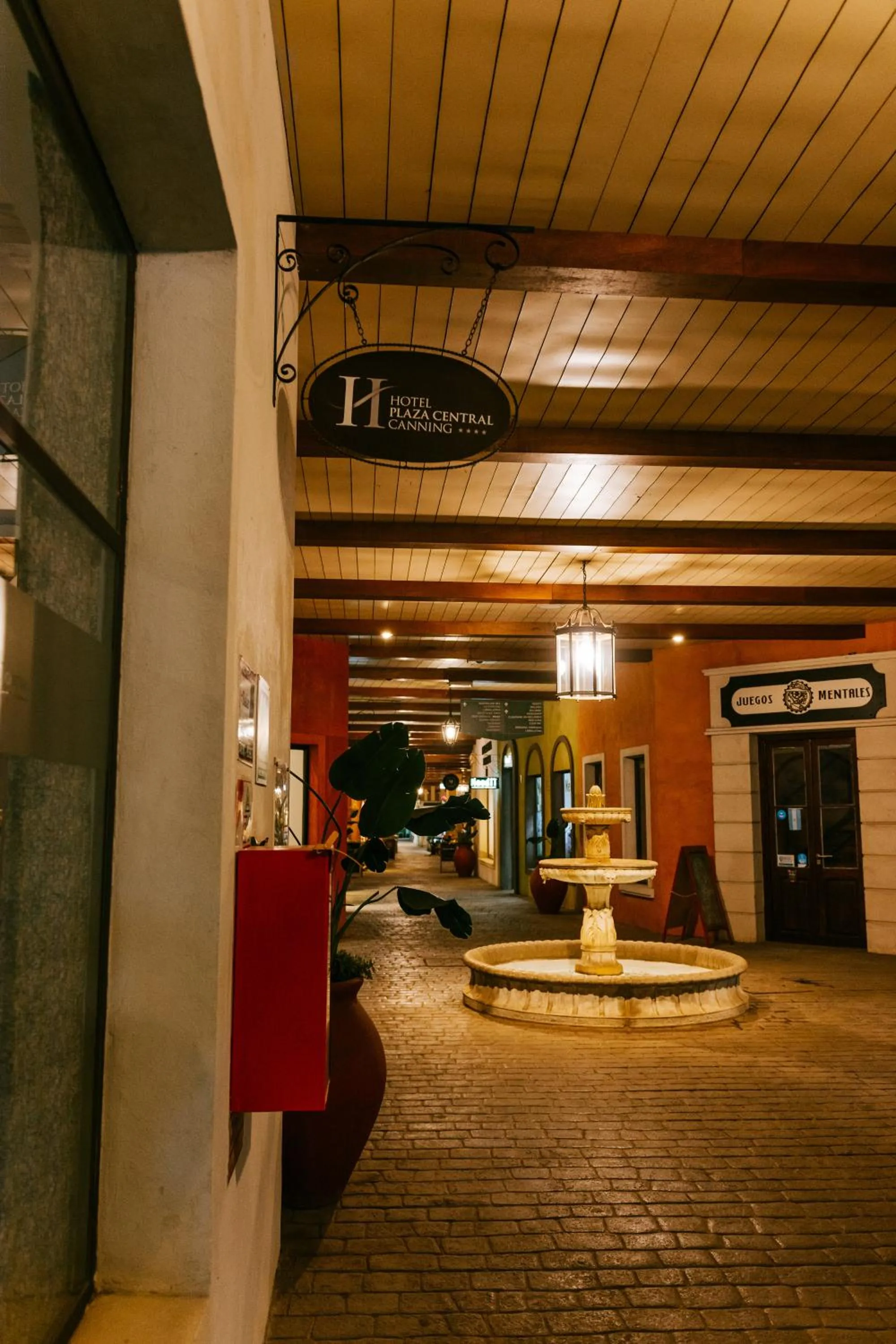 Lobby or reception in Hotel Plaza Central Canning