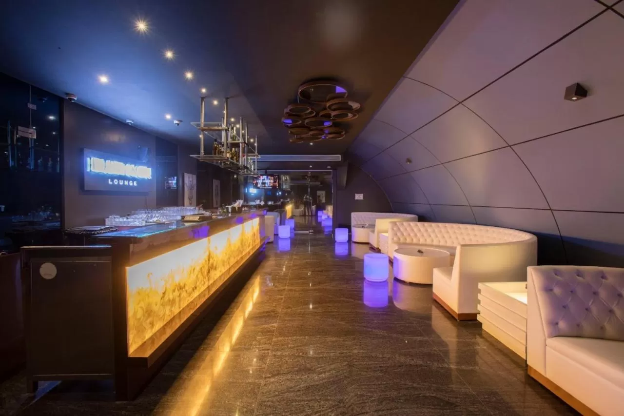 Lounge or bar in Sapphire Premium Hotel & Suite