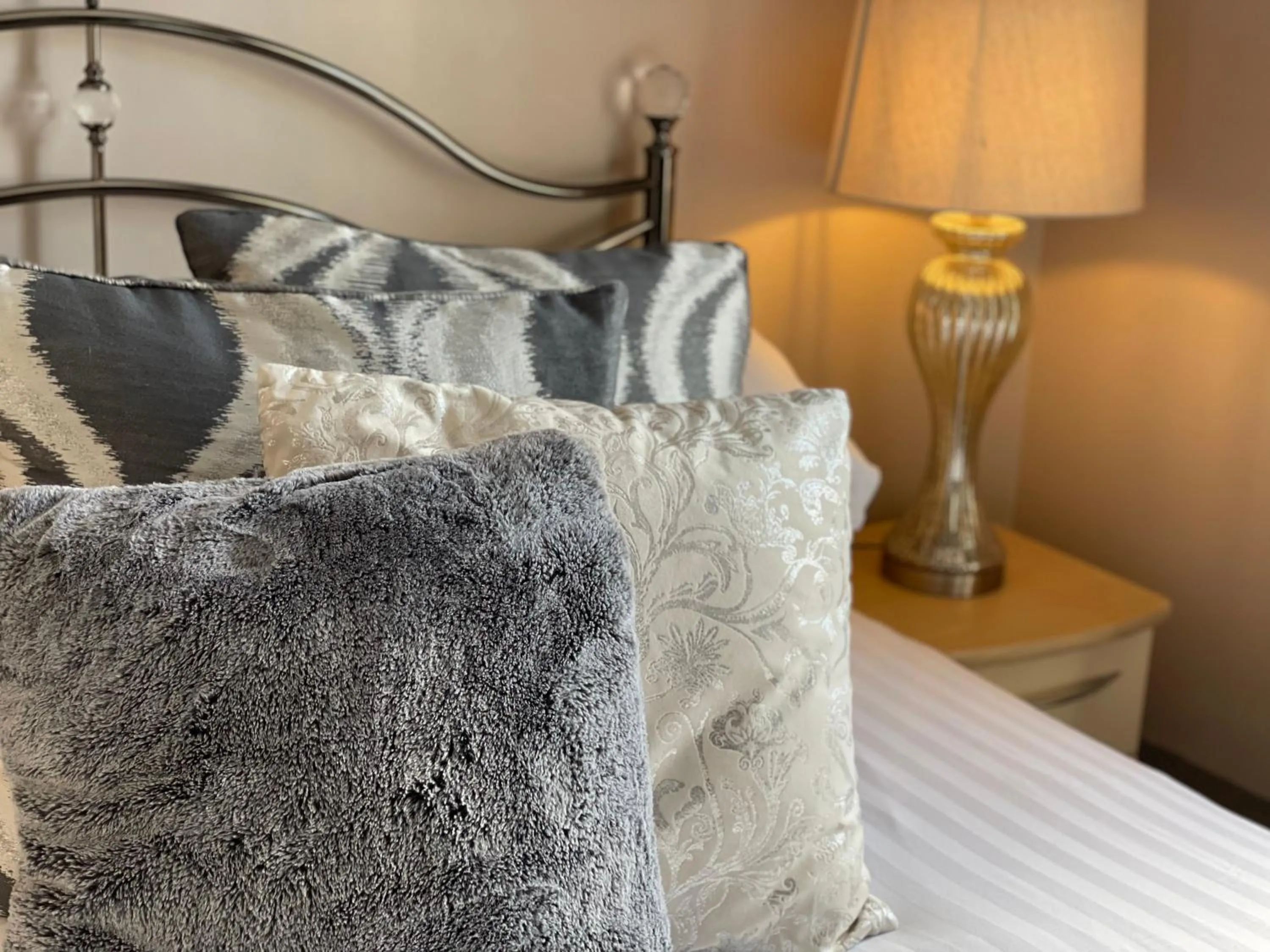 Bed in The Lilly Restaurant With Rooms