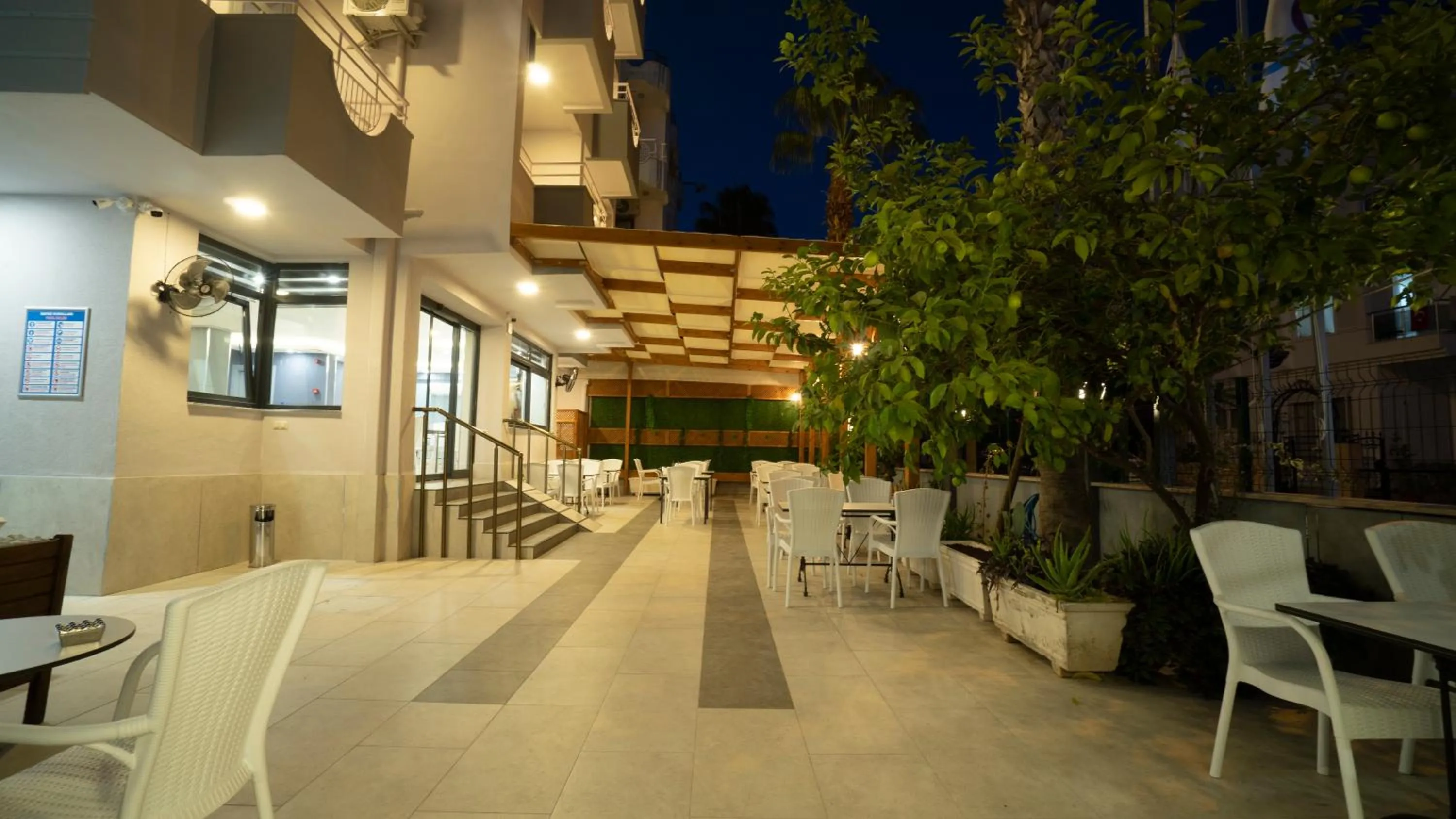 Patio in OPERA Hotel Antalya