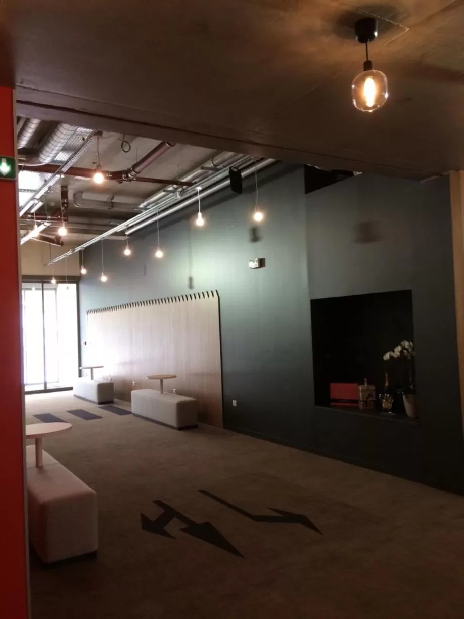 Lobby or reception in ibis Styles Chalons en Champagne Centre