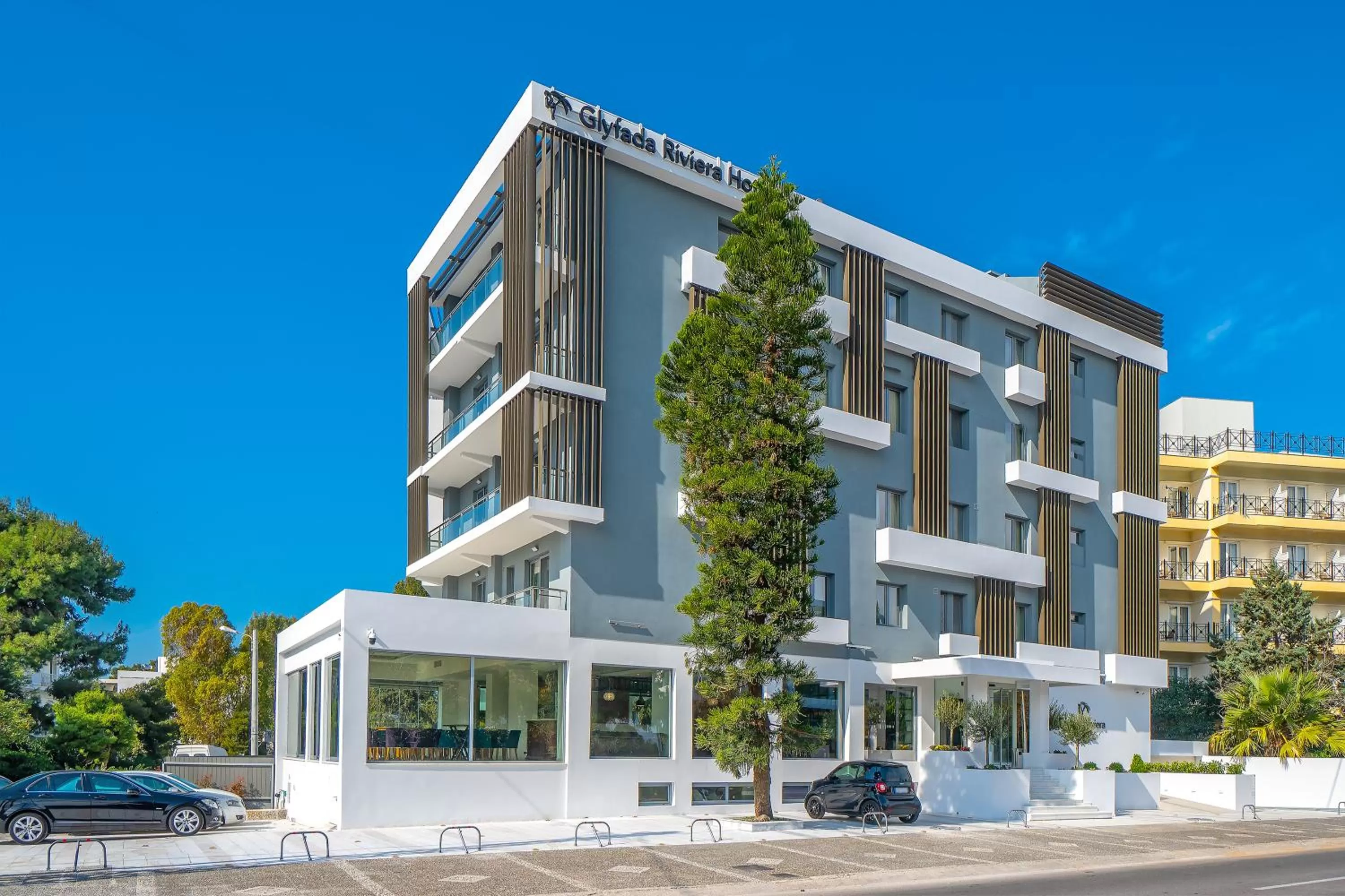 Facade/entrance in Glyfada Riviera Hotel