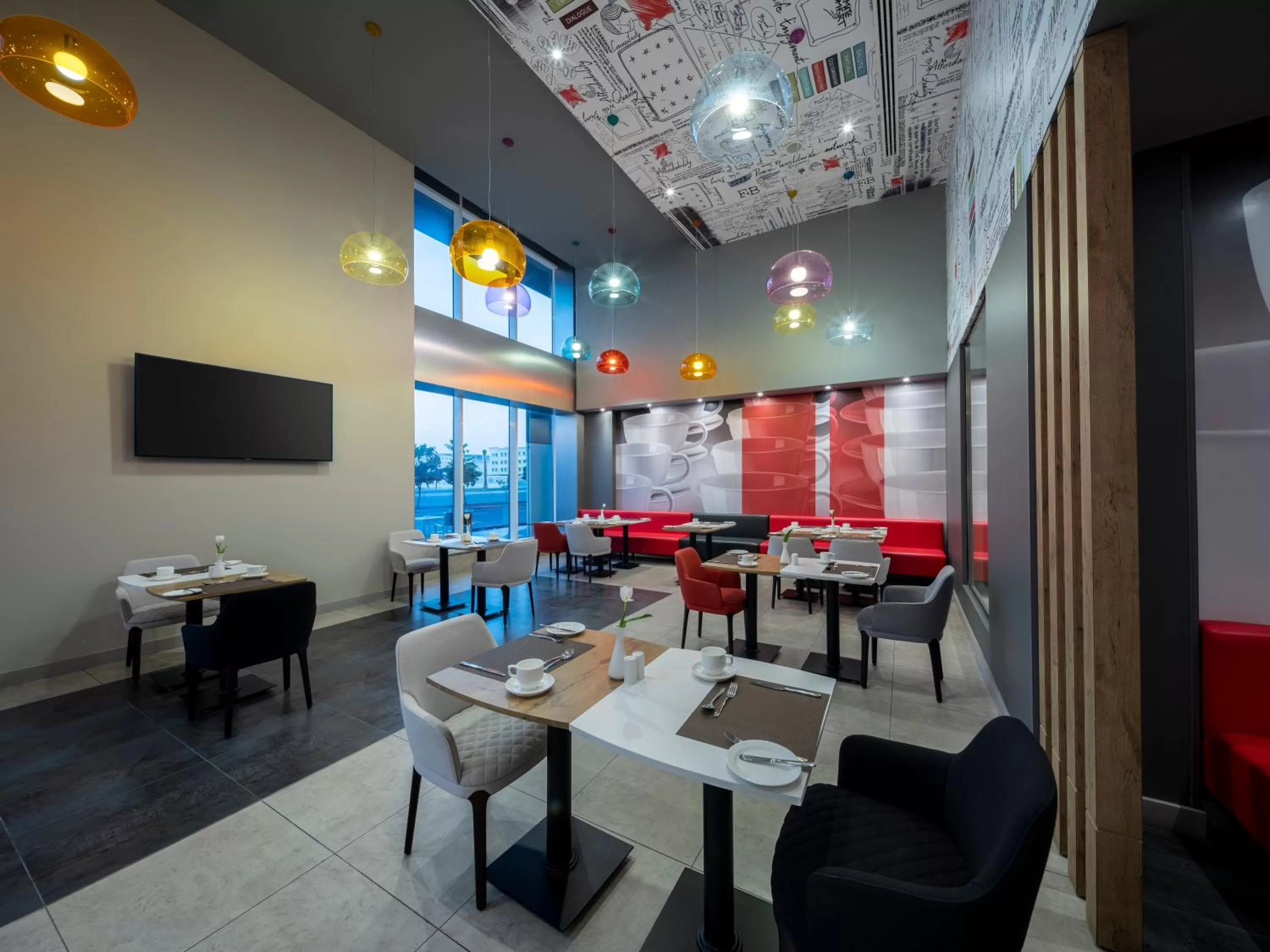 Restaurant/places to eat in Ibis Jeddah Malik Road