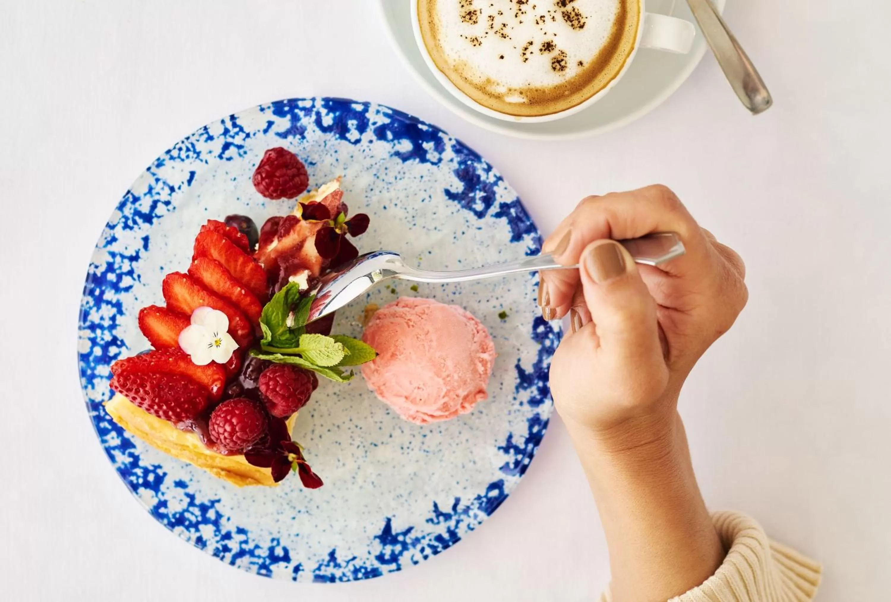 Restaurant/places to eat in Calipolis