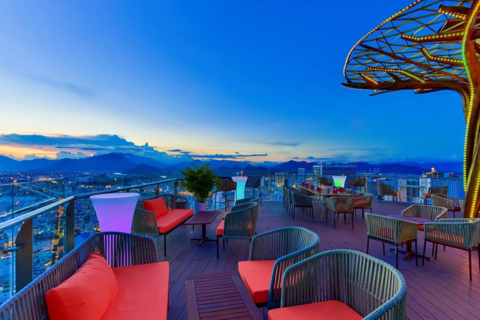 Lounge or bar in Regalia Gold Hotel