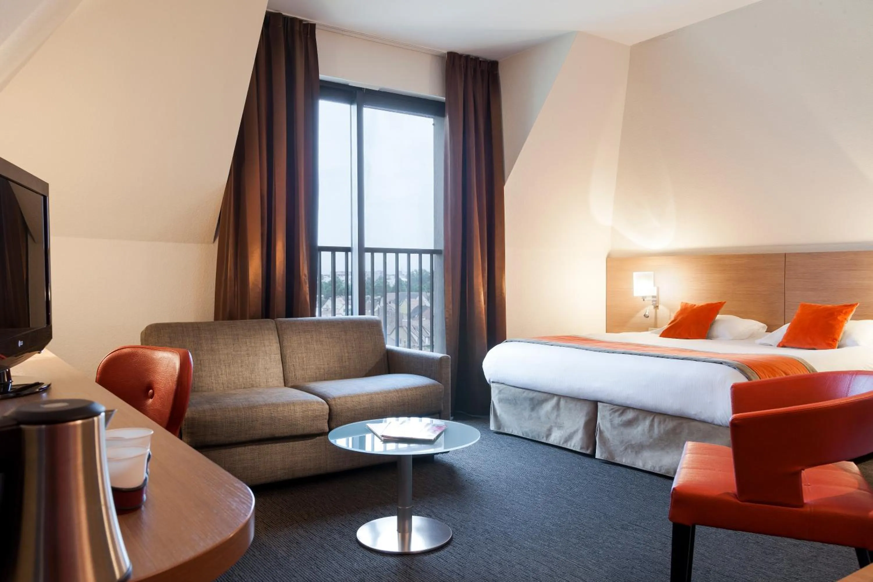 Bedroom, Bed in Kyriad Hotel Strasbourg Lingolsheim