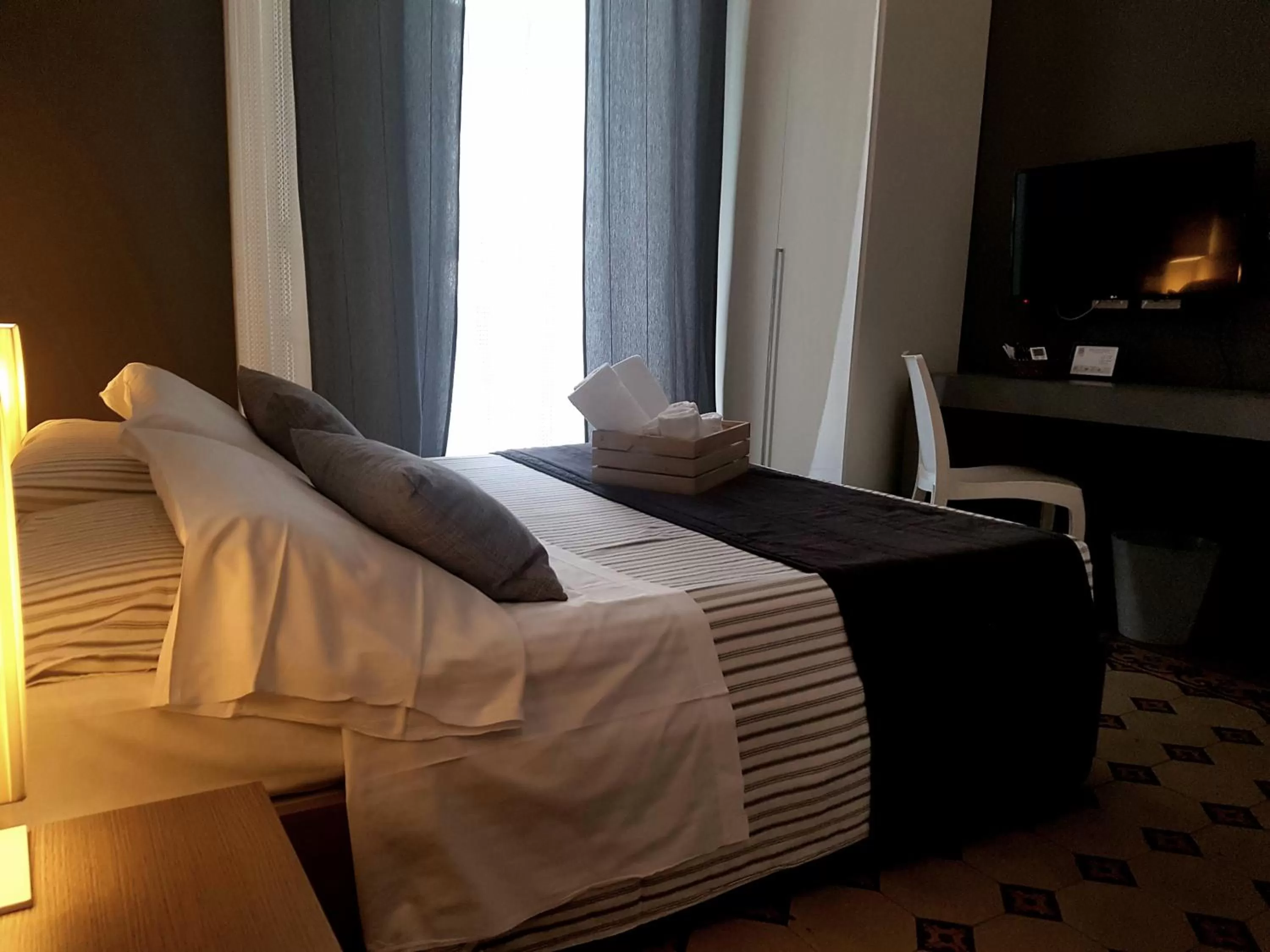 Photo of the whole room, Bed in Ottomood Ala Ovest Catania Centro