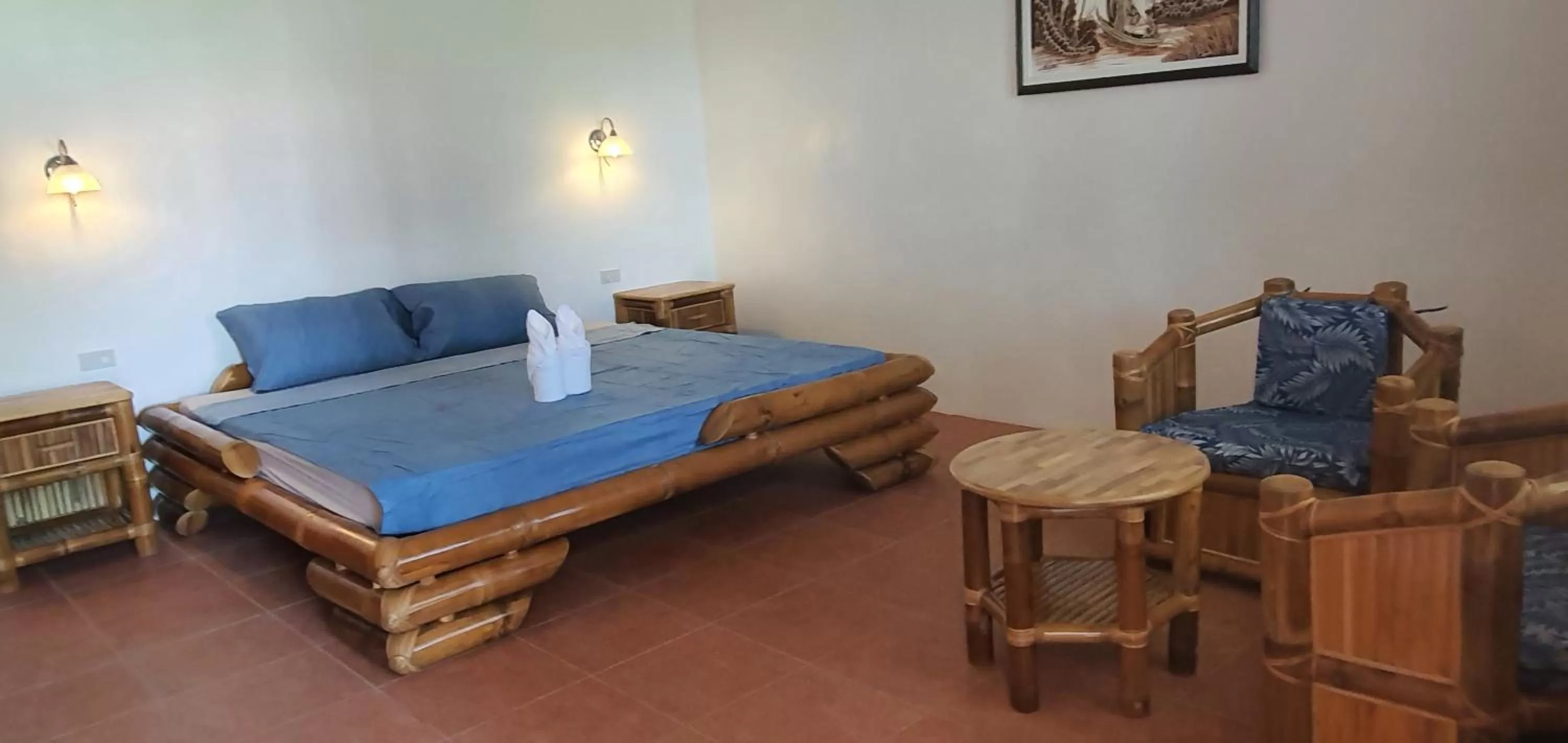 Bed in Tauig Beach Resort