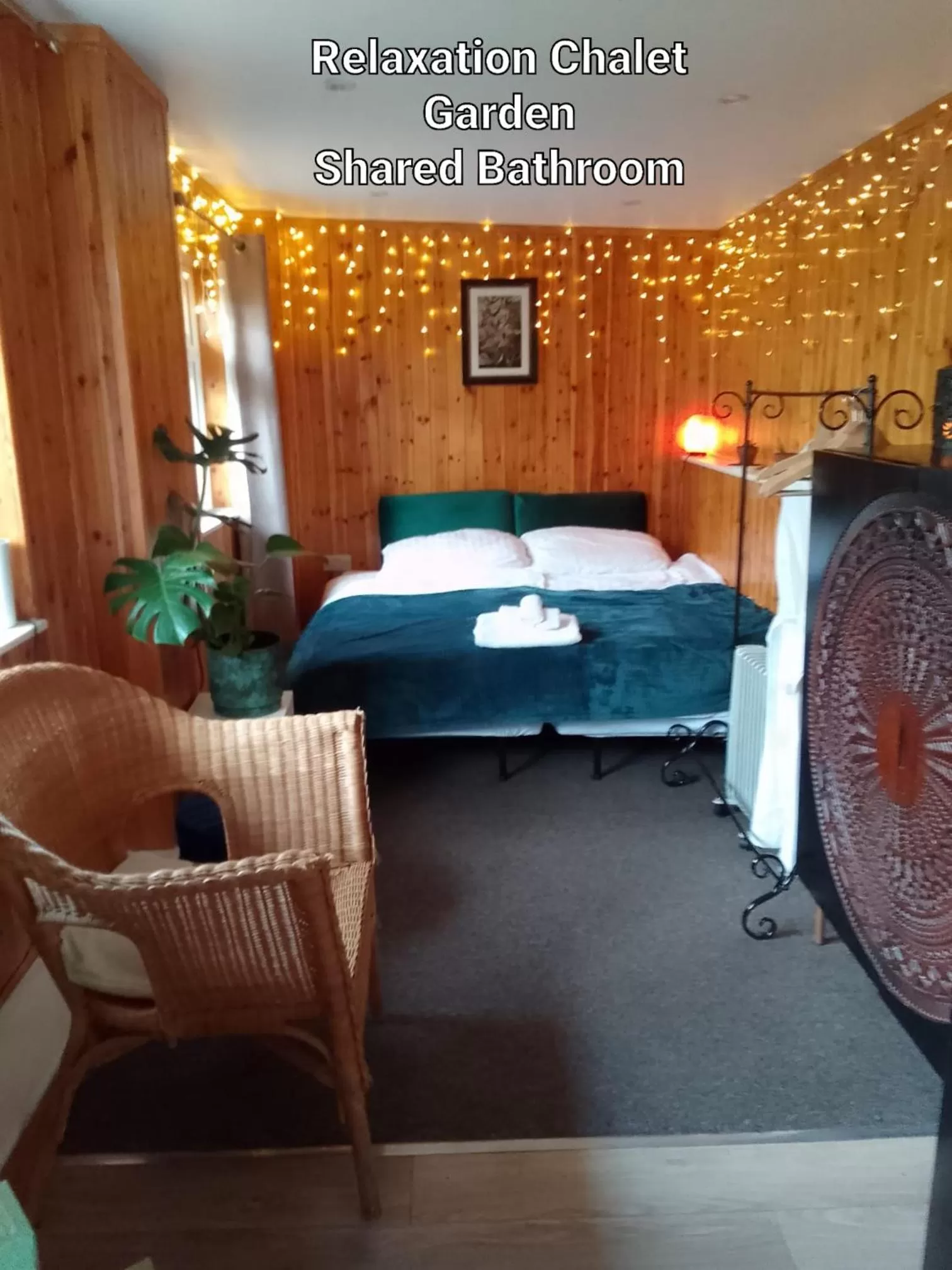 Living room, Bed in Pilgrims of the Goddess