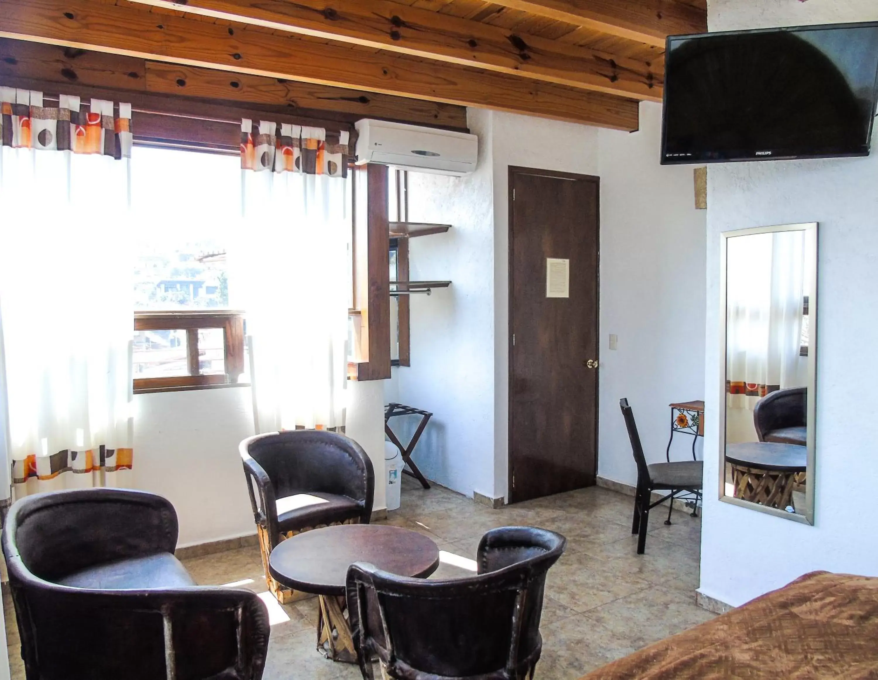 Deluxe Room (2 Adults + 1 Child) in Ma Petite Maison Deluxe Room (2 Adults + 1 Child) in Ma Petite Maison