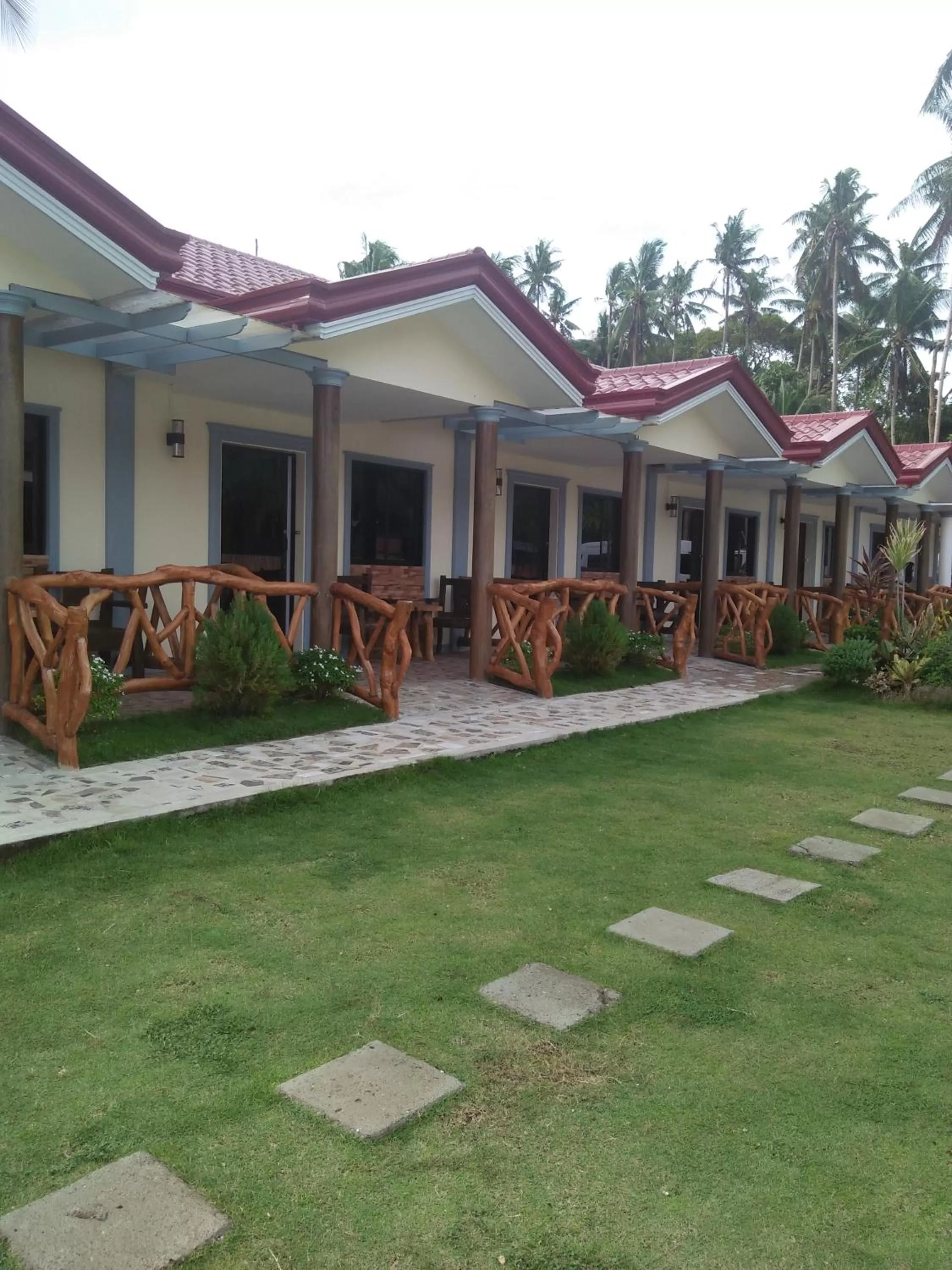 Property building in Aloha Seaside Resort