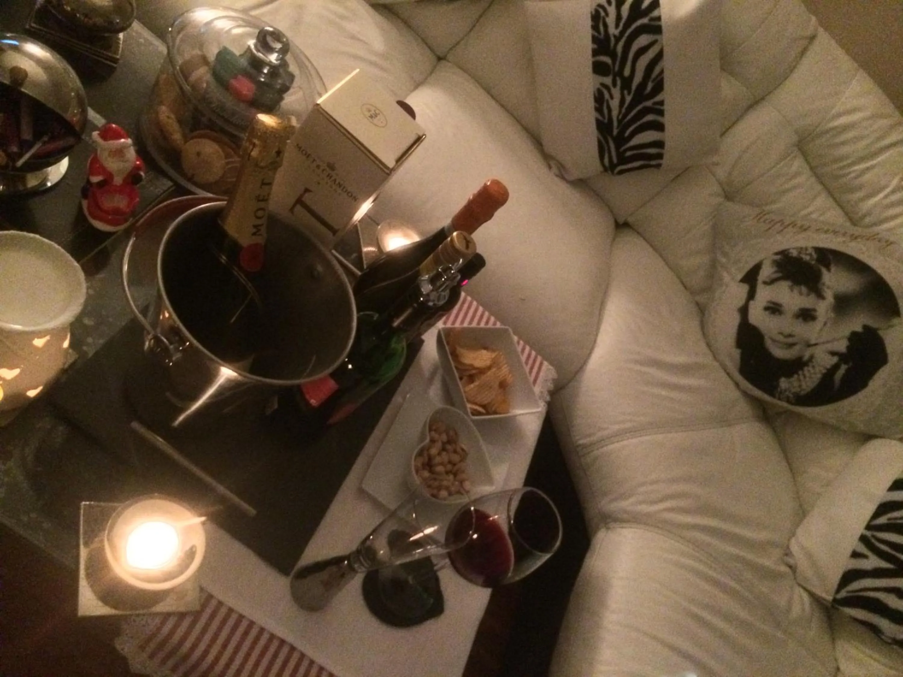 Restaurant/places to eat in Bianca's House Hotel Heathrow Airport