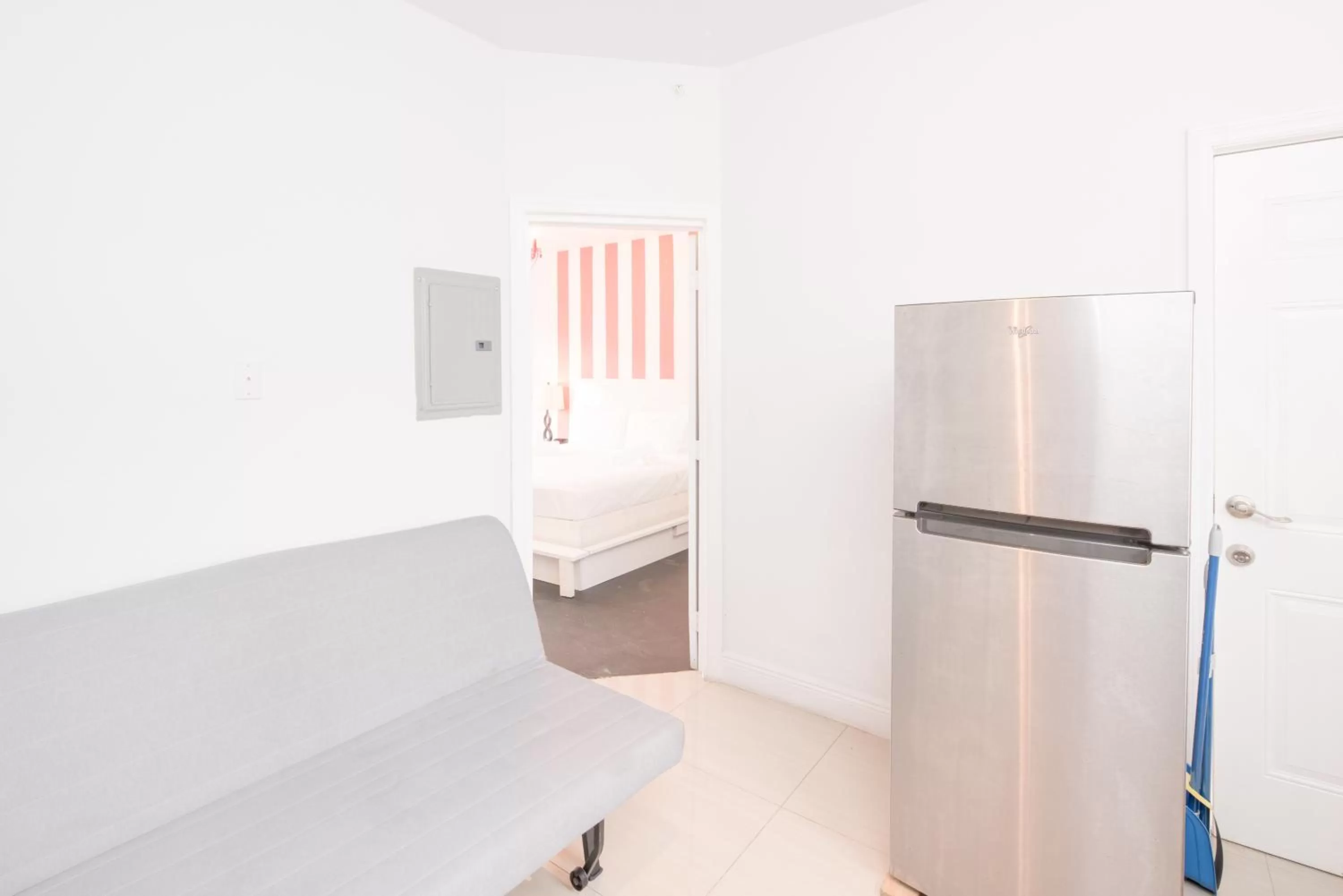 Kitchen or kitchenette, Kitchen/Kitchenette in The Donovan at Miami Beach