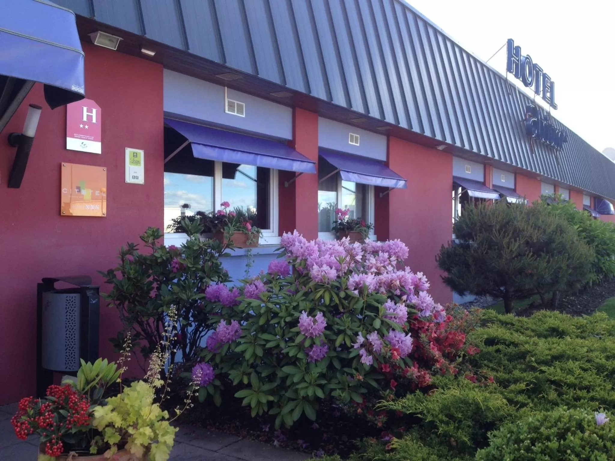 Property building in Logis Hôtel Atrium Epinal Golbey