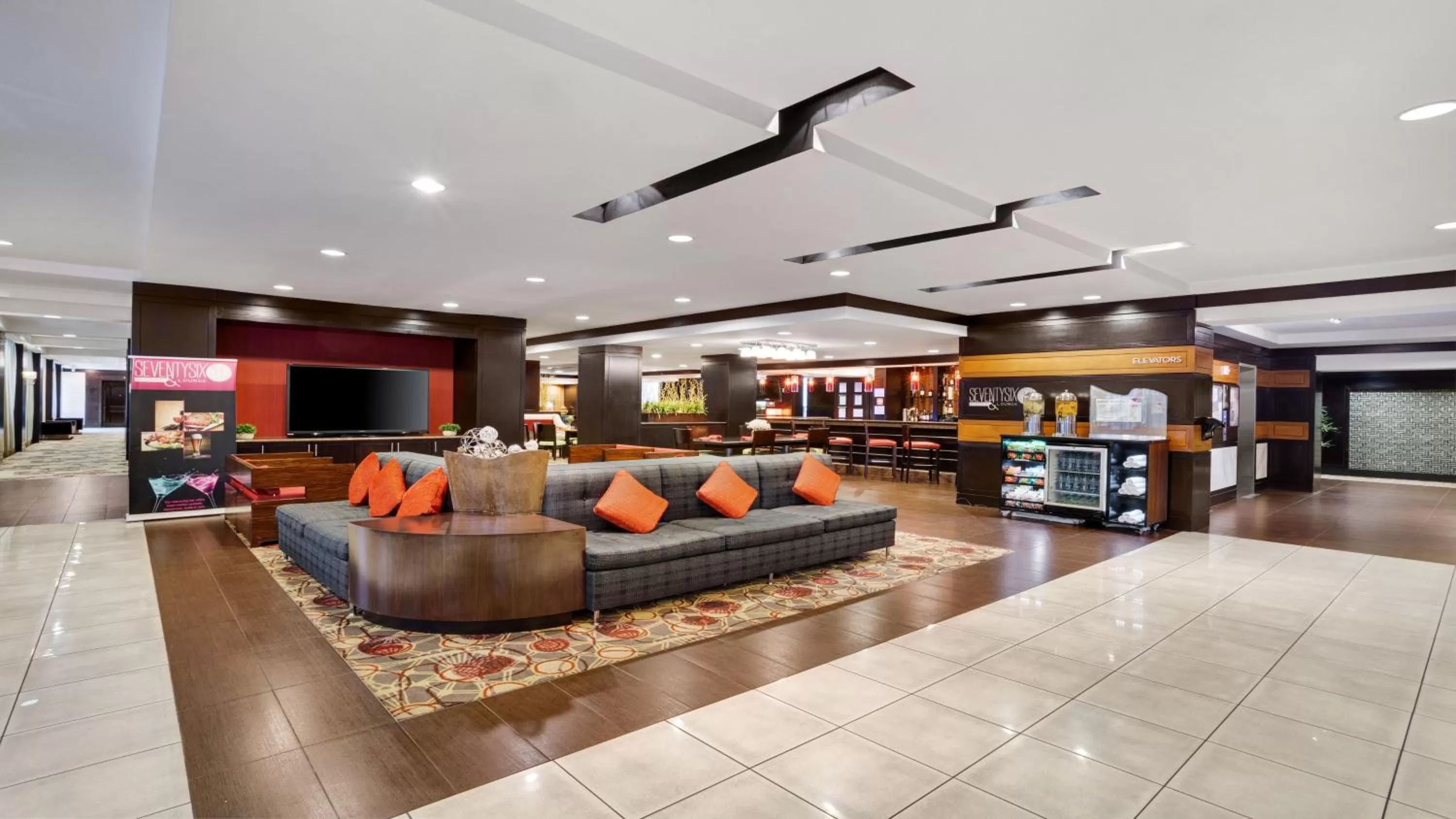 Property building in Crowne Plaza Houston Galleria Area by IHG