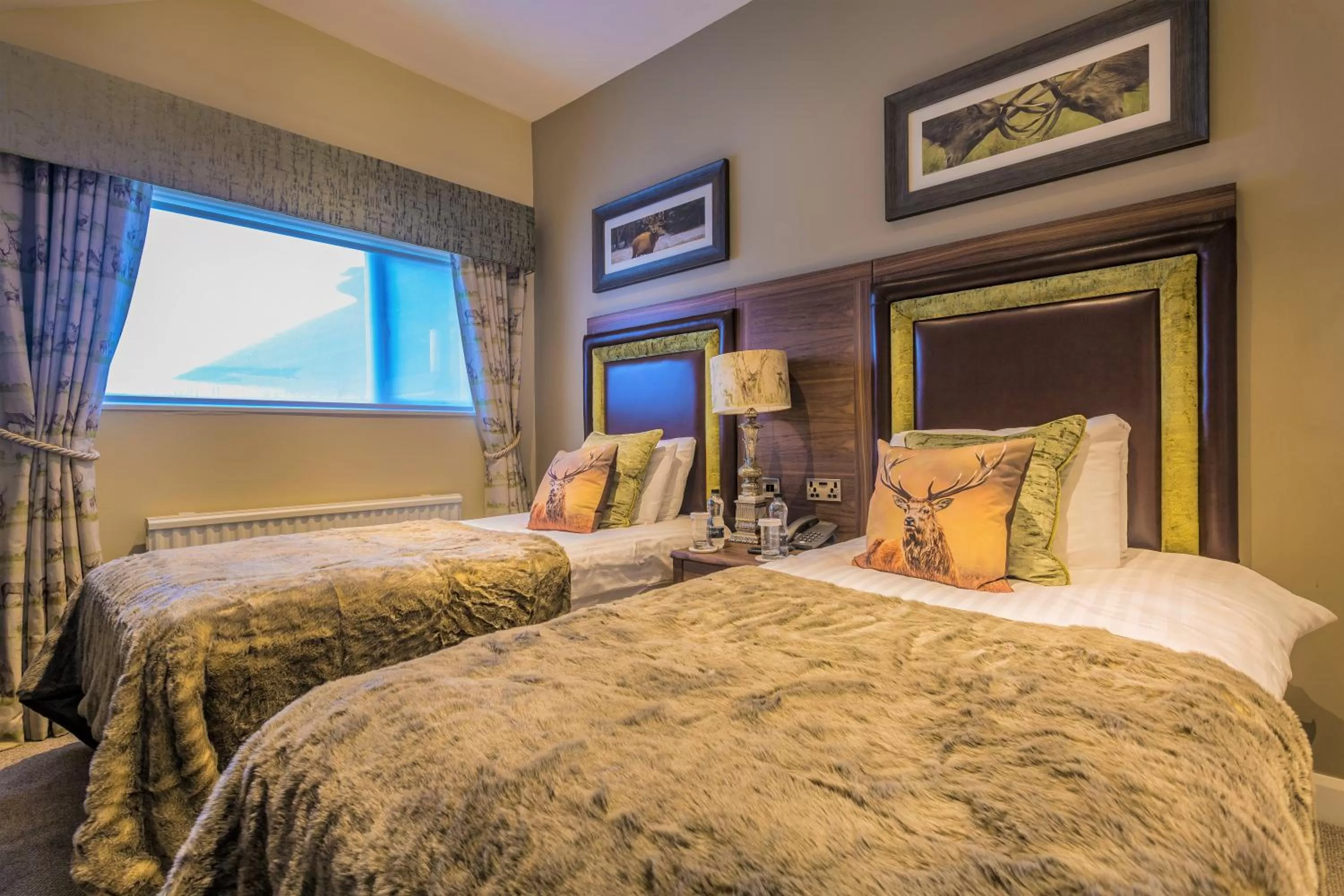 Bed in The Feathers Hotel, Helmsley, North Yorkshire - The Coaching Inn Group