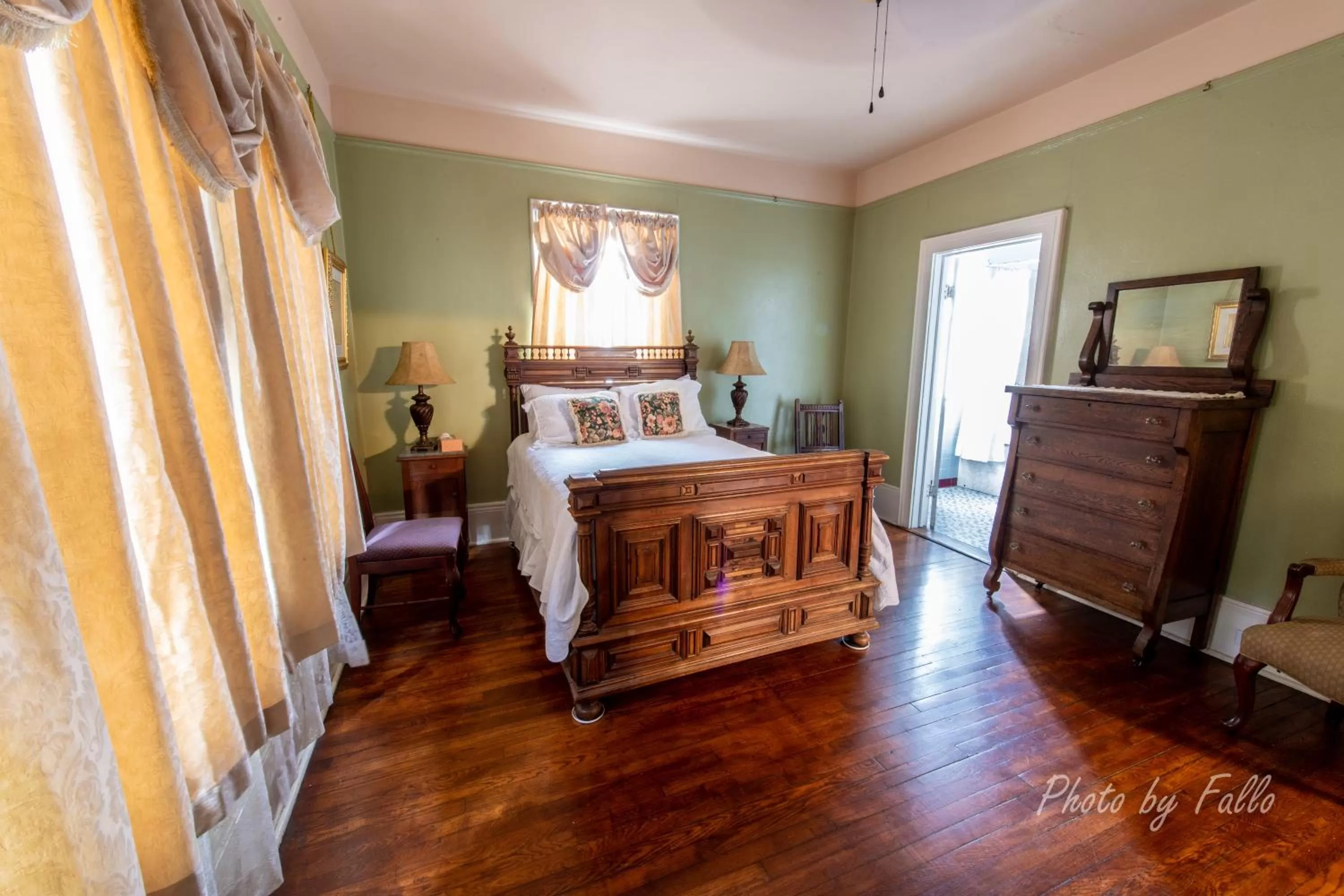 Bed in Edgar Degas House Historic Home and Museum