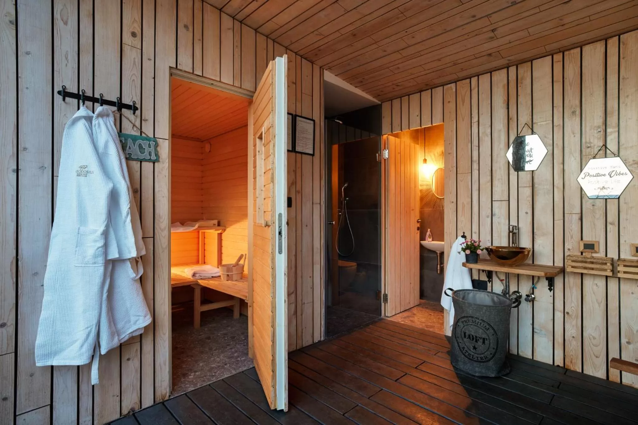 Sauna, Bed in Theodosius Forest Village - Glamping in Vipava valley