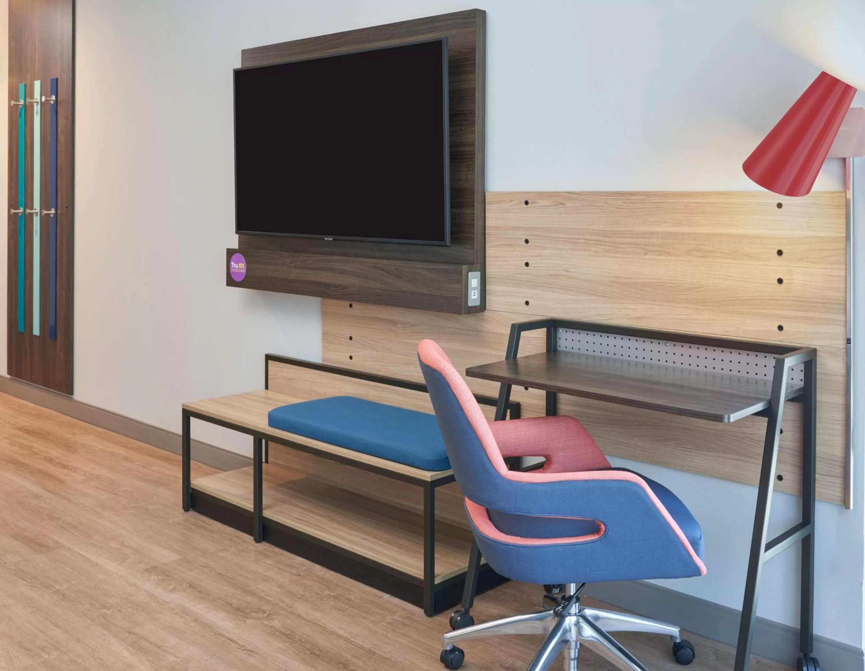 Bedroom in Tru By Hilton Pompano Beach Pier