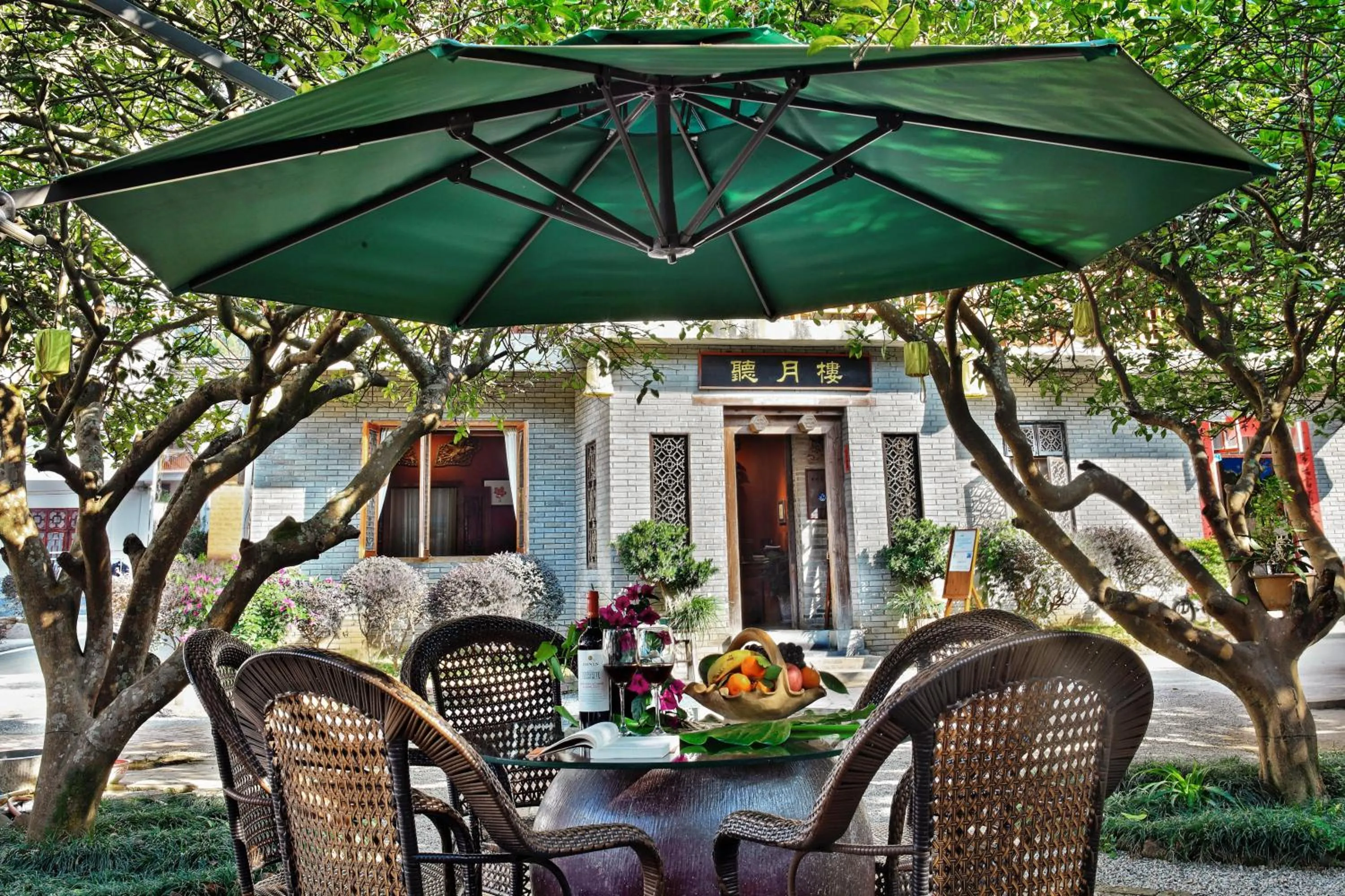 Restaurant/places to eat in Yangshuo Village Inn Boutique Hotel