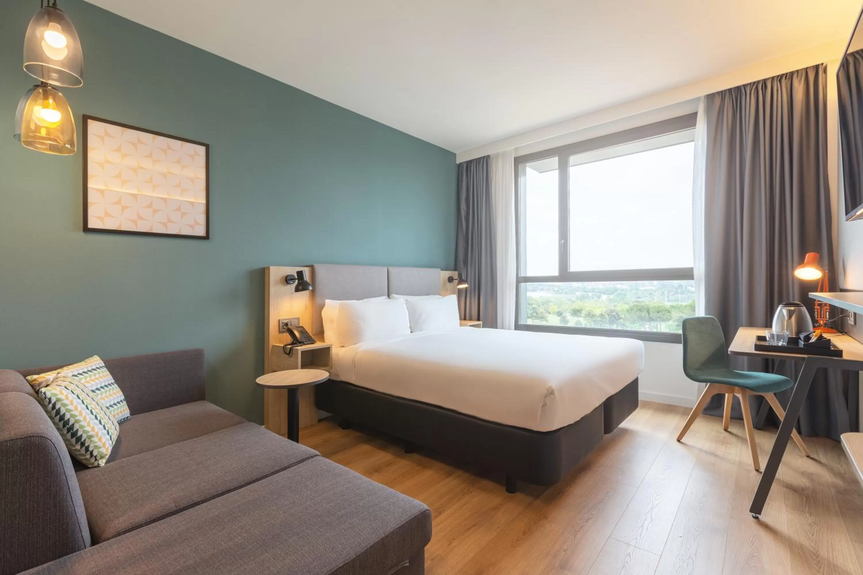 Photo of the whole room, Bed in Holiday Inn Barcelona - Sant Cugat by IHG