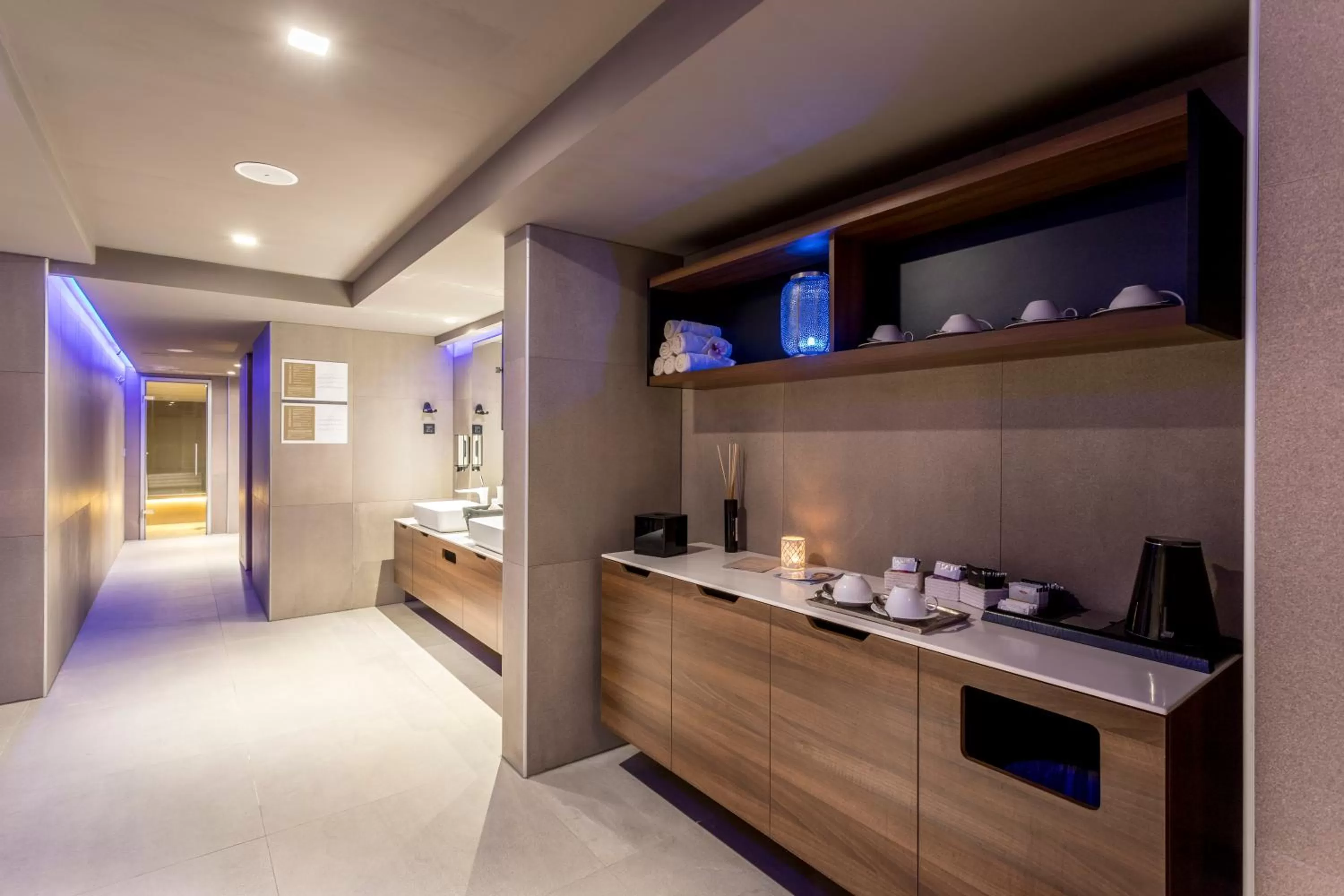 Coffee/tea facilities in Cornaro Hotel