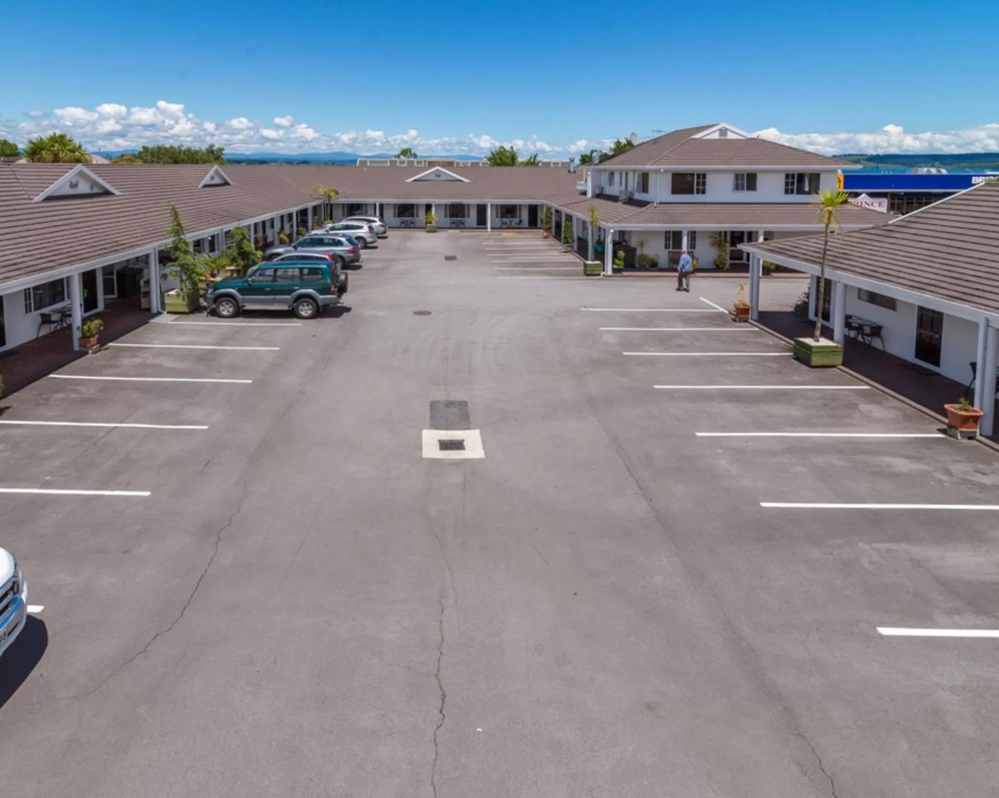 Area and facilities in ASURE PRINCE motor lodge