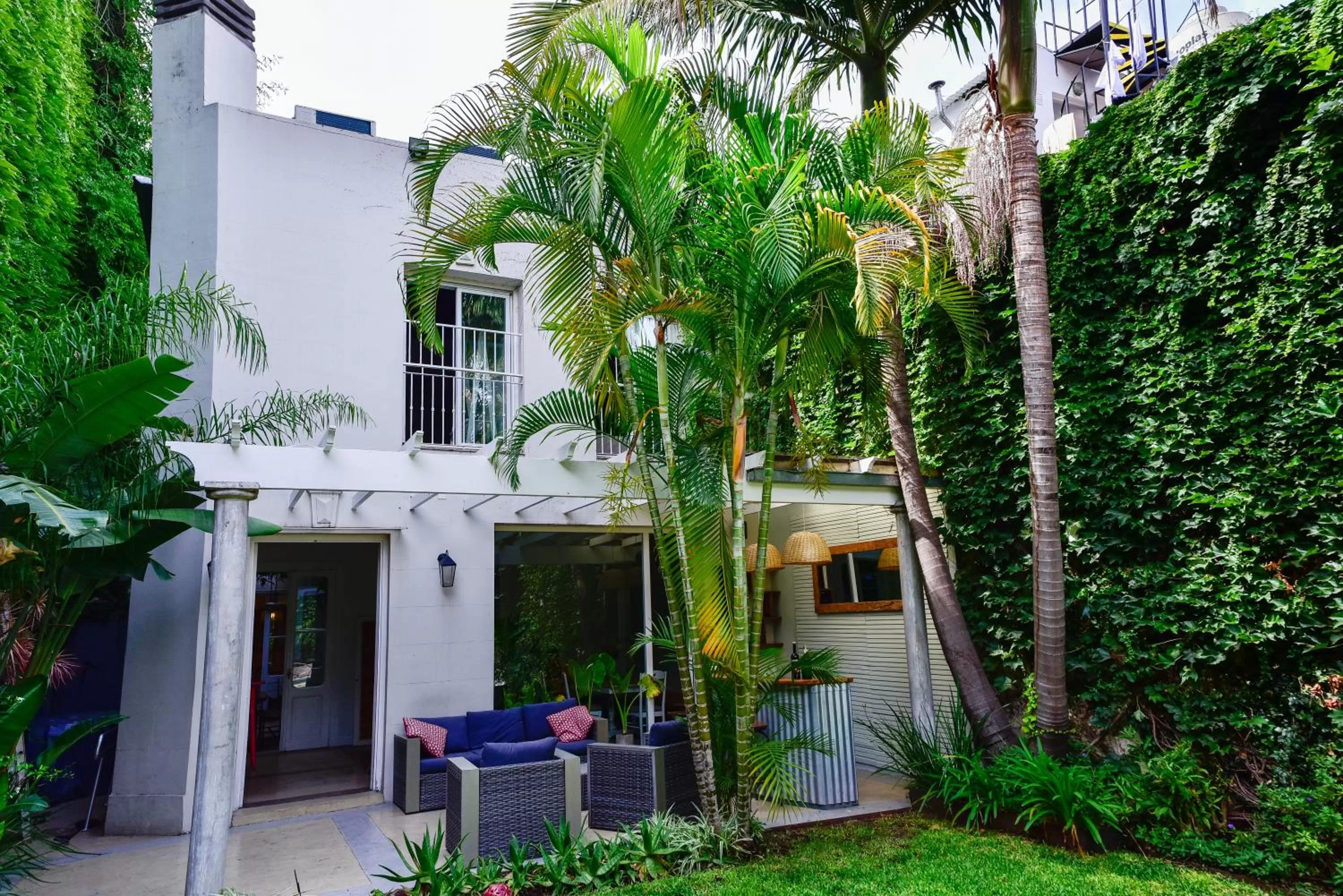 Garden, Property Building in Casa Caravan - Plant Based Concept House