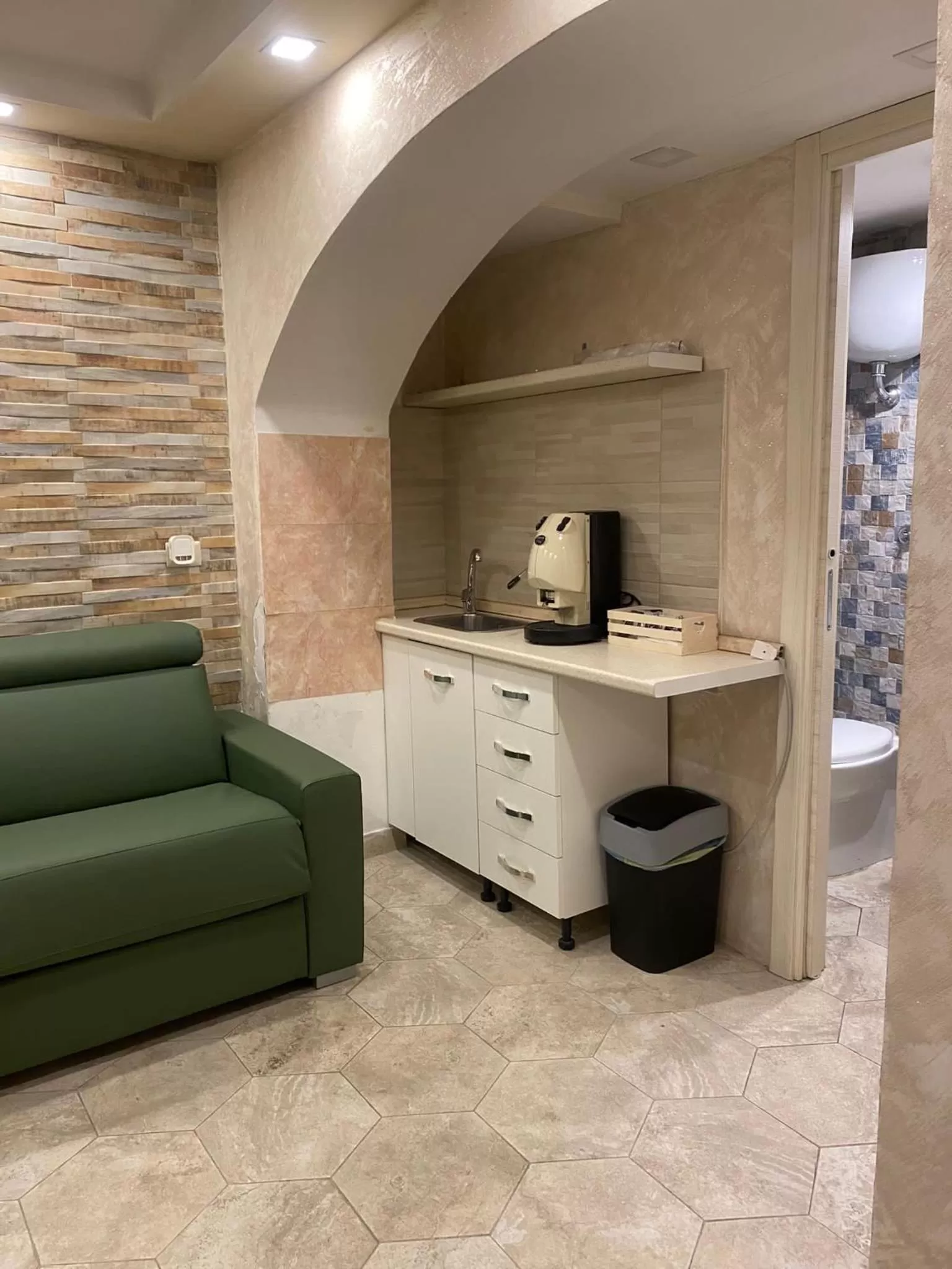 Kitchen/Kitchenette in Ciro House