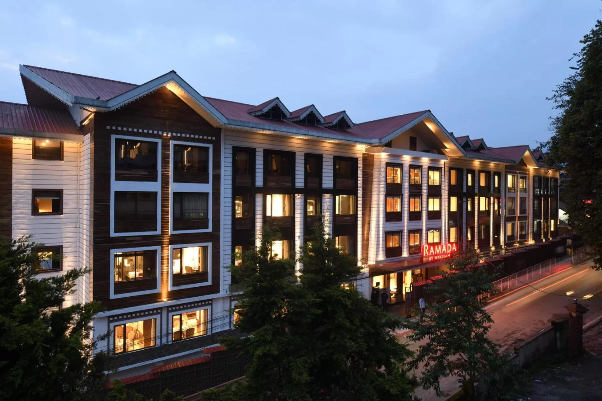 Ramada by Wyndham Gangtok Hotel & Casino Golden