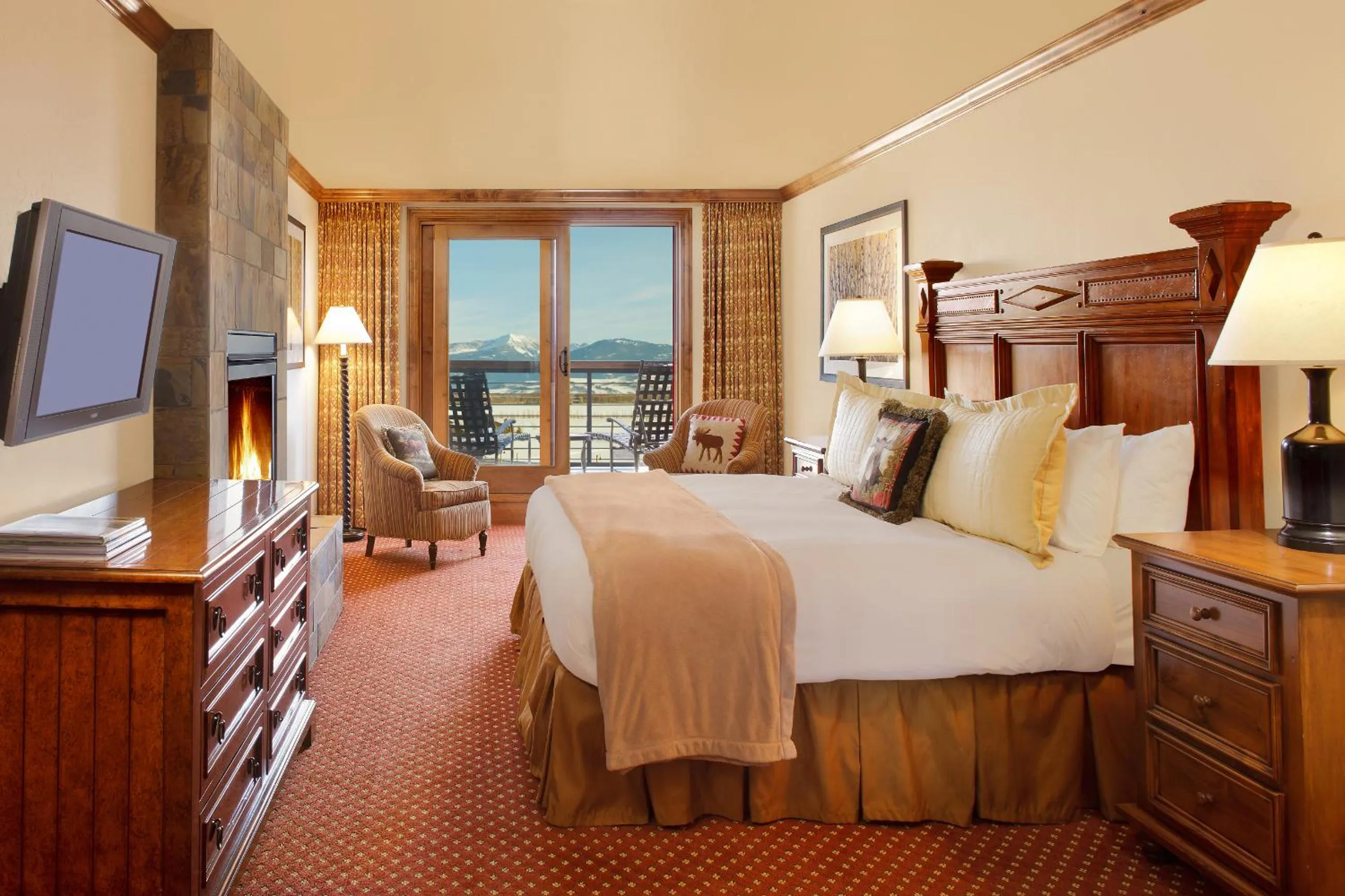 TV and multimedia, Bed in Snake River Lodge