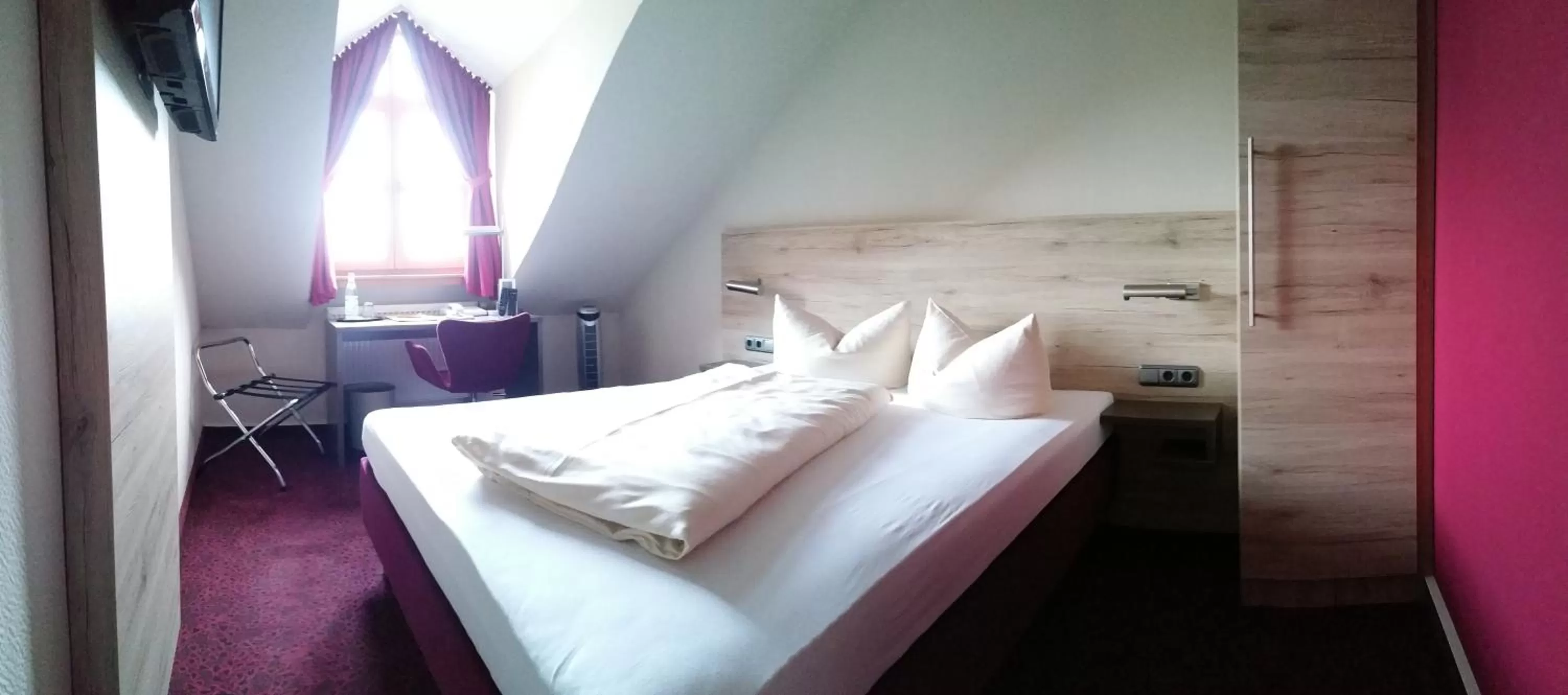 Photo of the whole room, Bed in Hotel-Restaurant Mayerhofer
