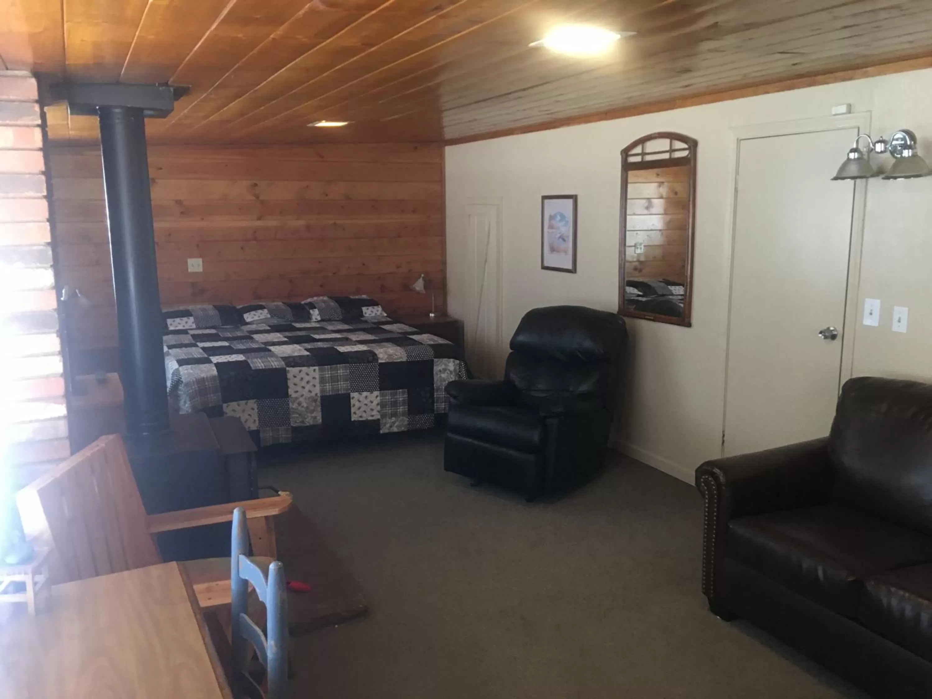 Seating Area in Rainbows End Fishing Resort