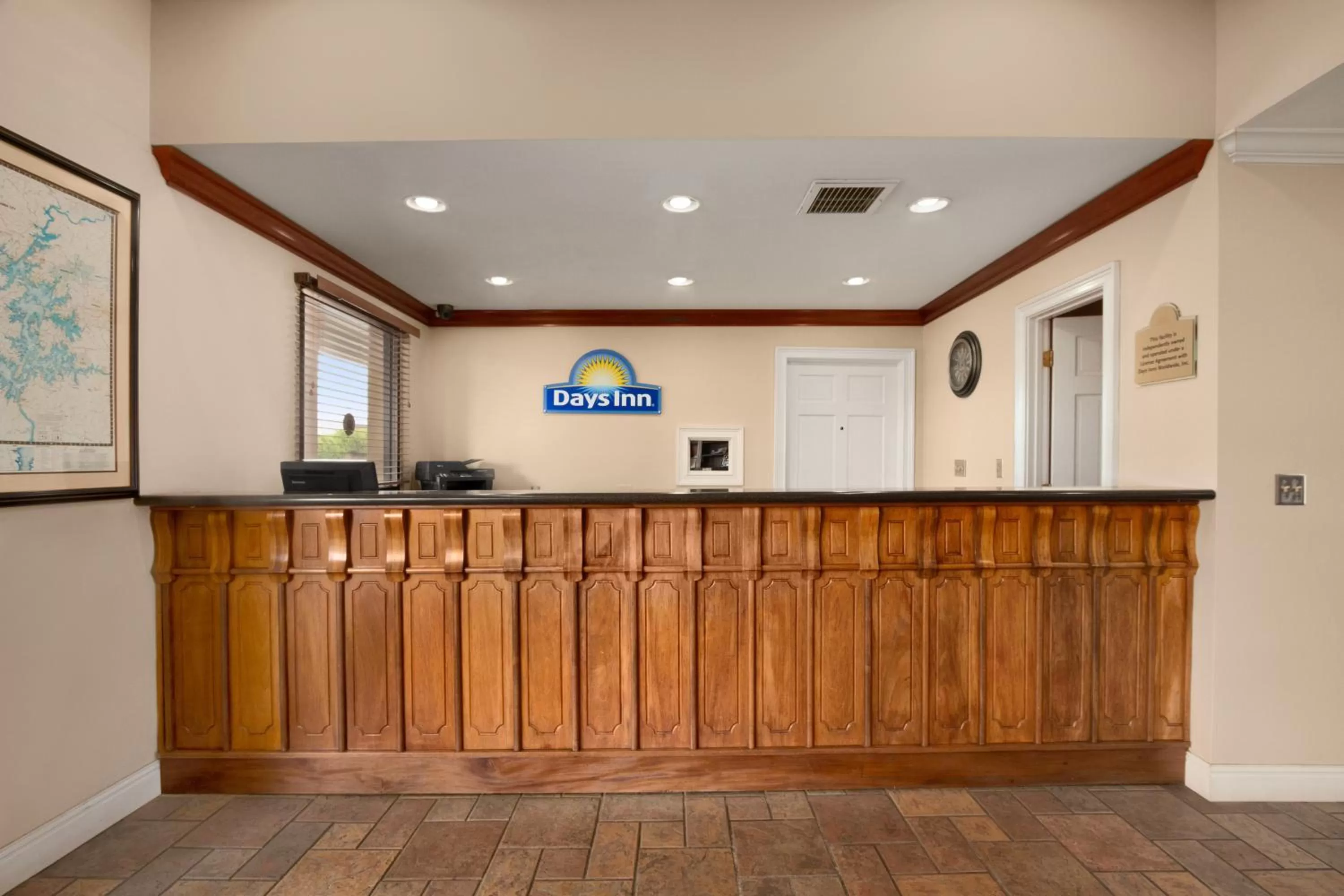 Lobby or reception in Days Inn by Wyndham Alexander City