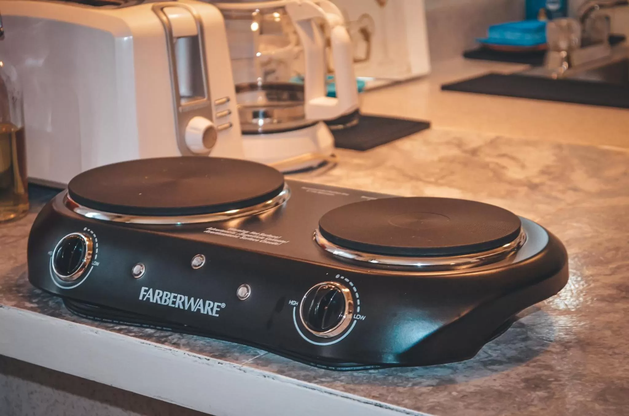 Kitchen or kitchenette in Hollywood Light Haven Lodge